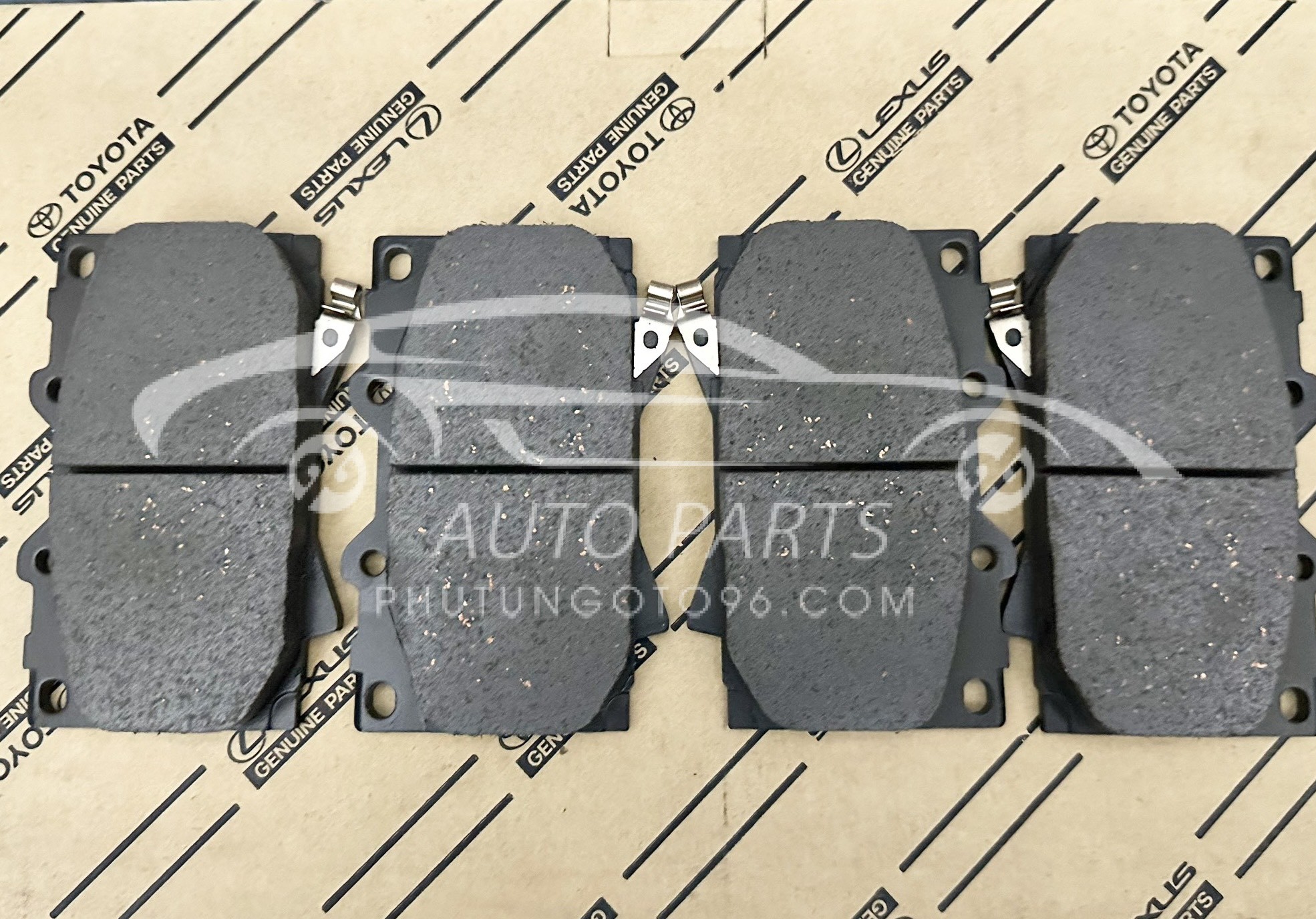 04465-YZZF6 Má phanh trước LandCruiser FZJ100