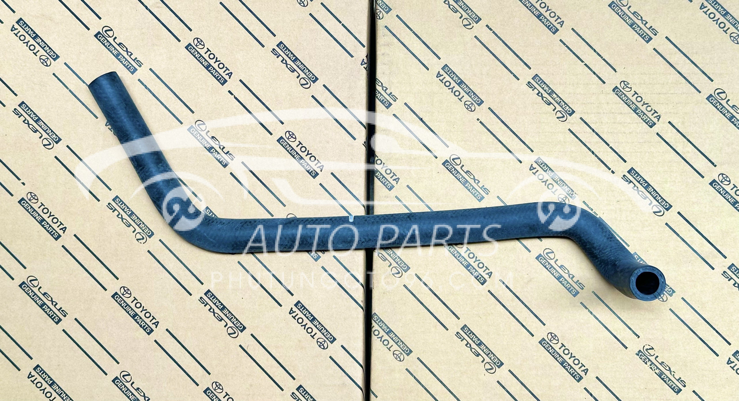 16264-0L010 Ống nước từ bình nước phụ tới két Hilux, Fortuner 2009