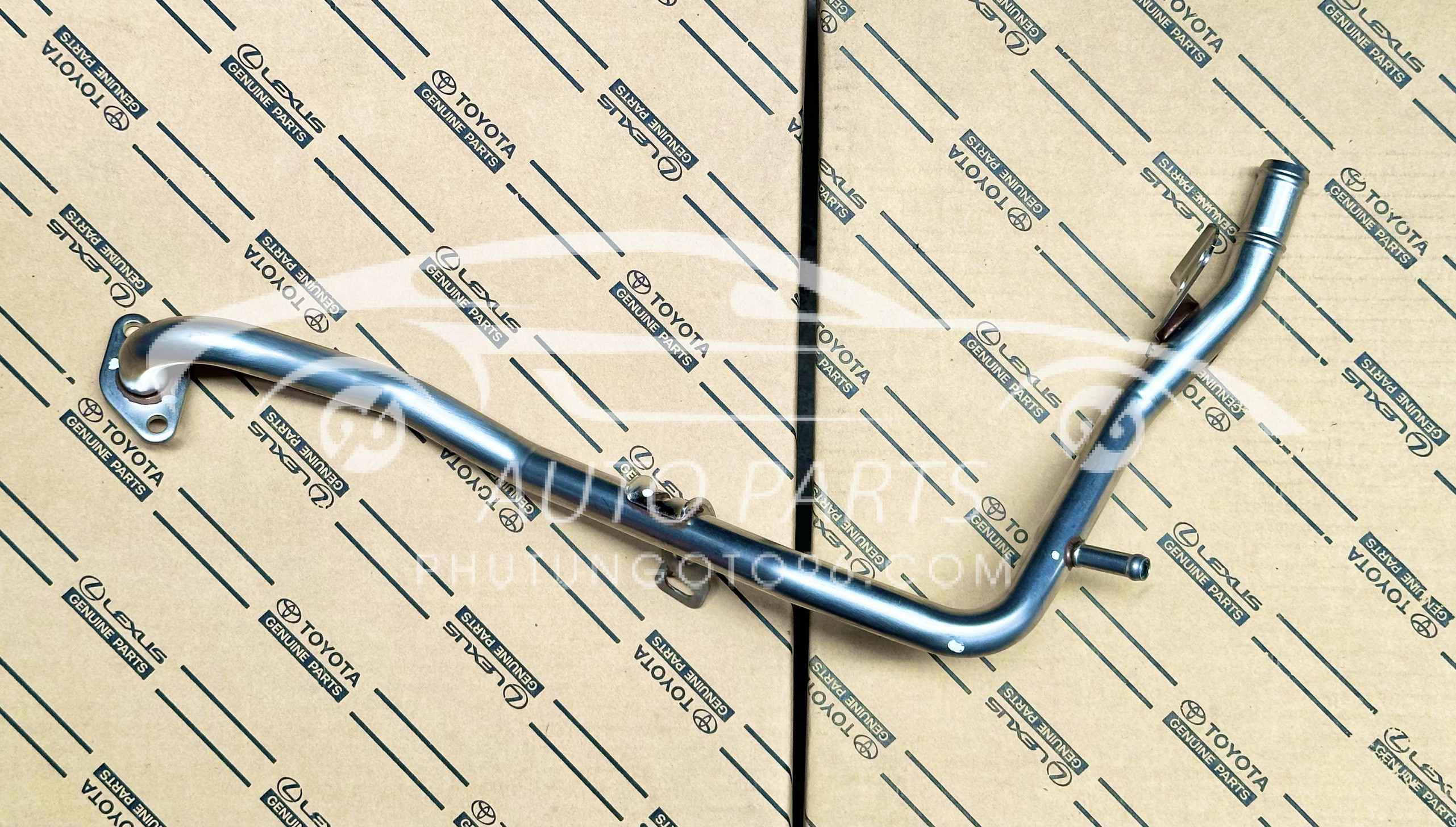 16268-0M020 Tuy ô đường nước sưởi Vios 2009-2016