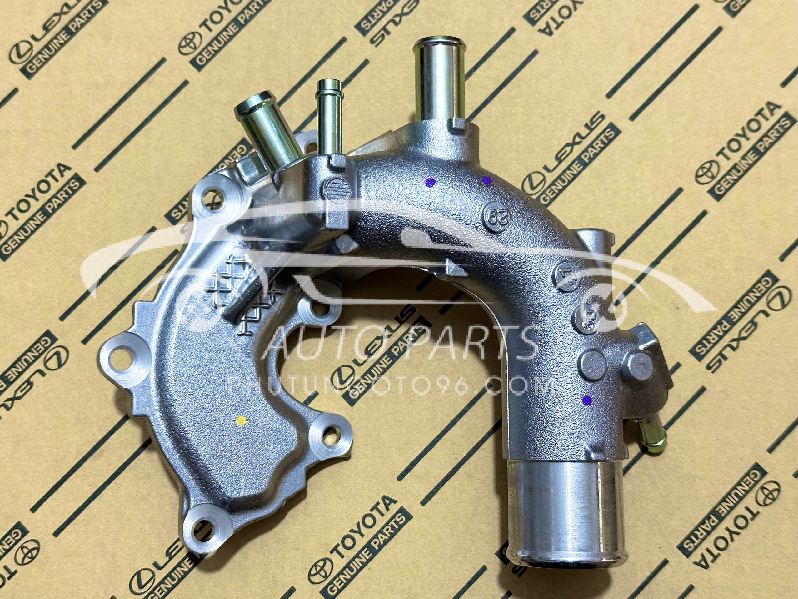 16304-0E010 Cổ nước đầu ra Turbo Fortuner 2017 2GD