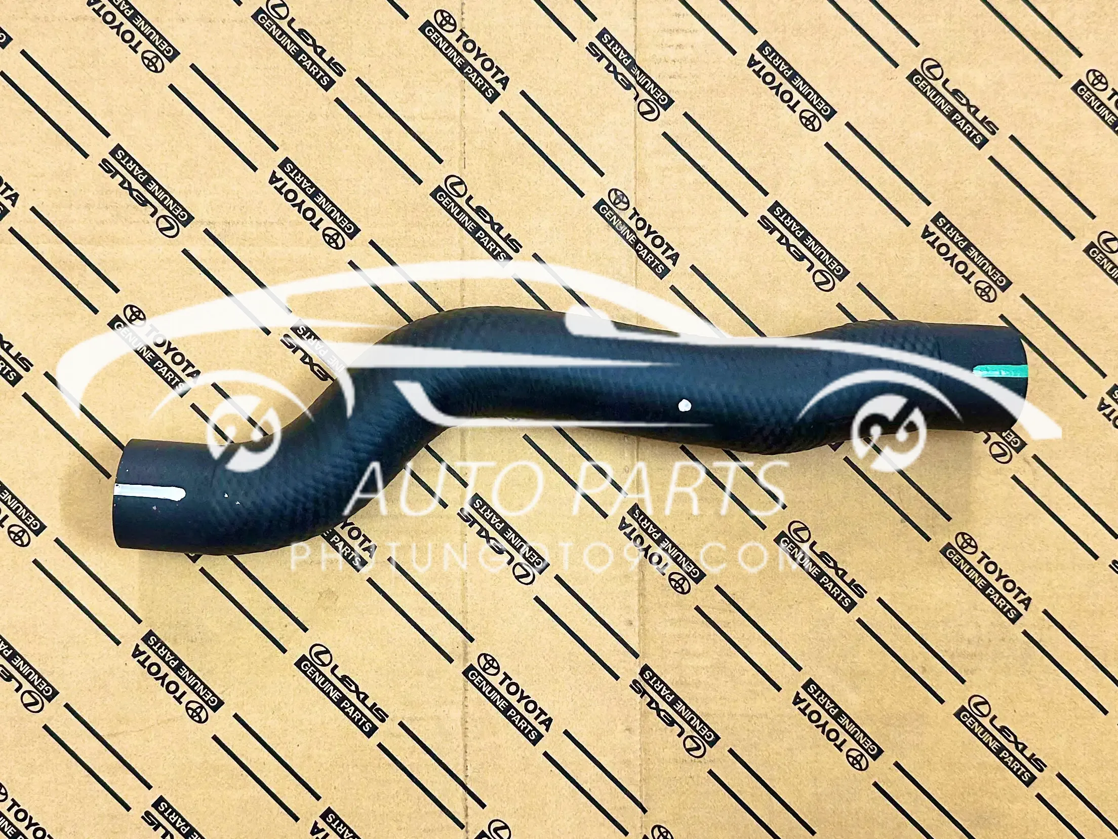 16571-0H110 Cút nước trên Camry 2AZ