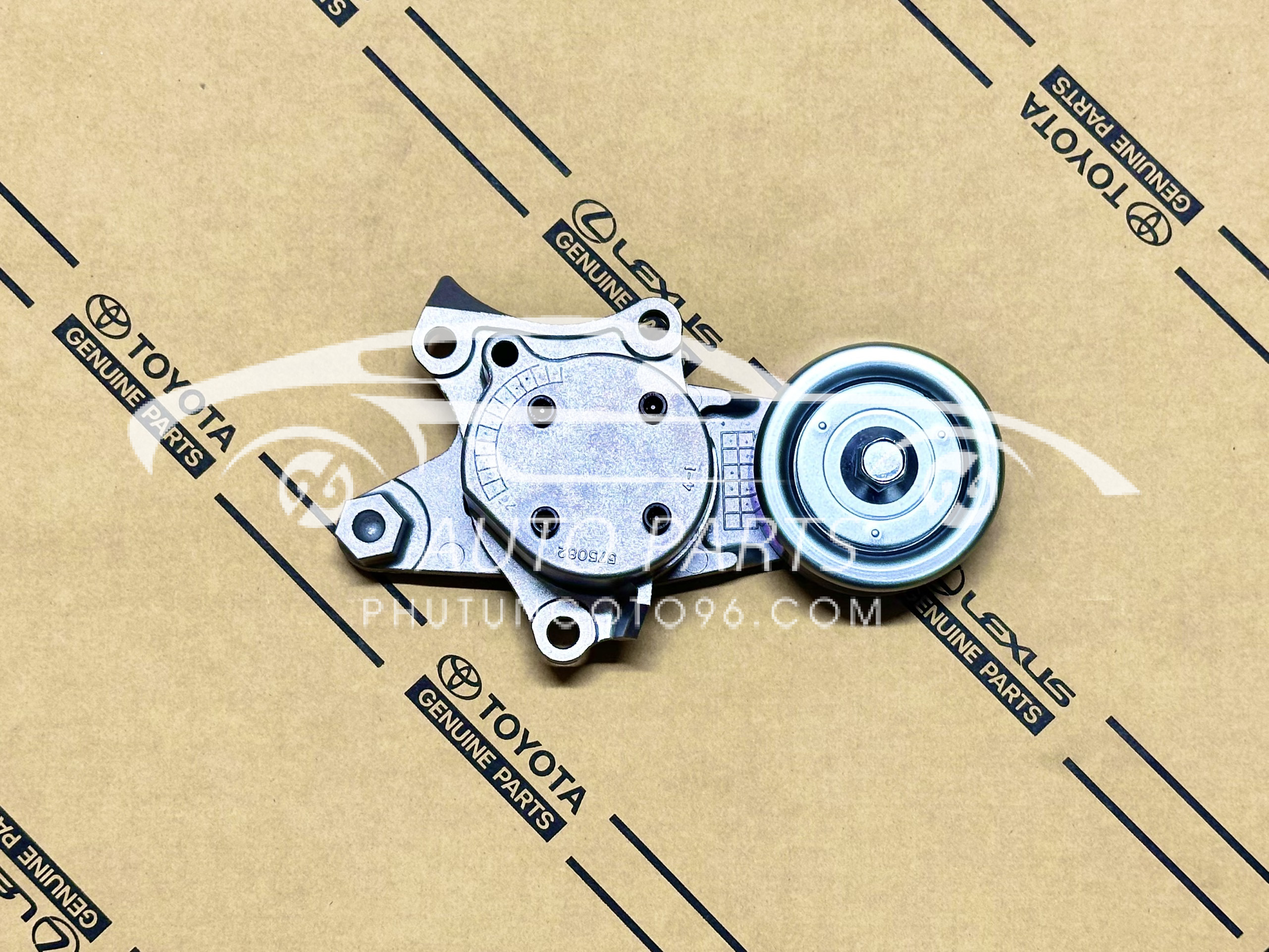 16620-11010 Cụm tăng dây curoa tổng Hilux - Fortuner 2017