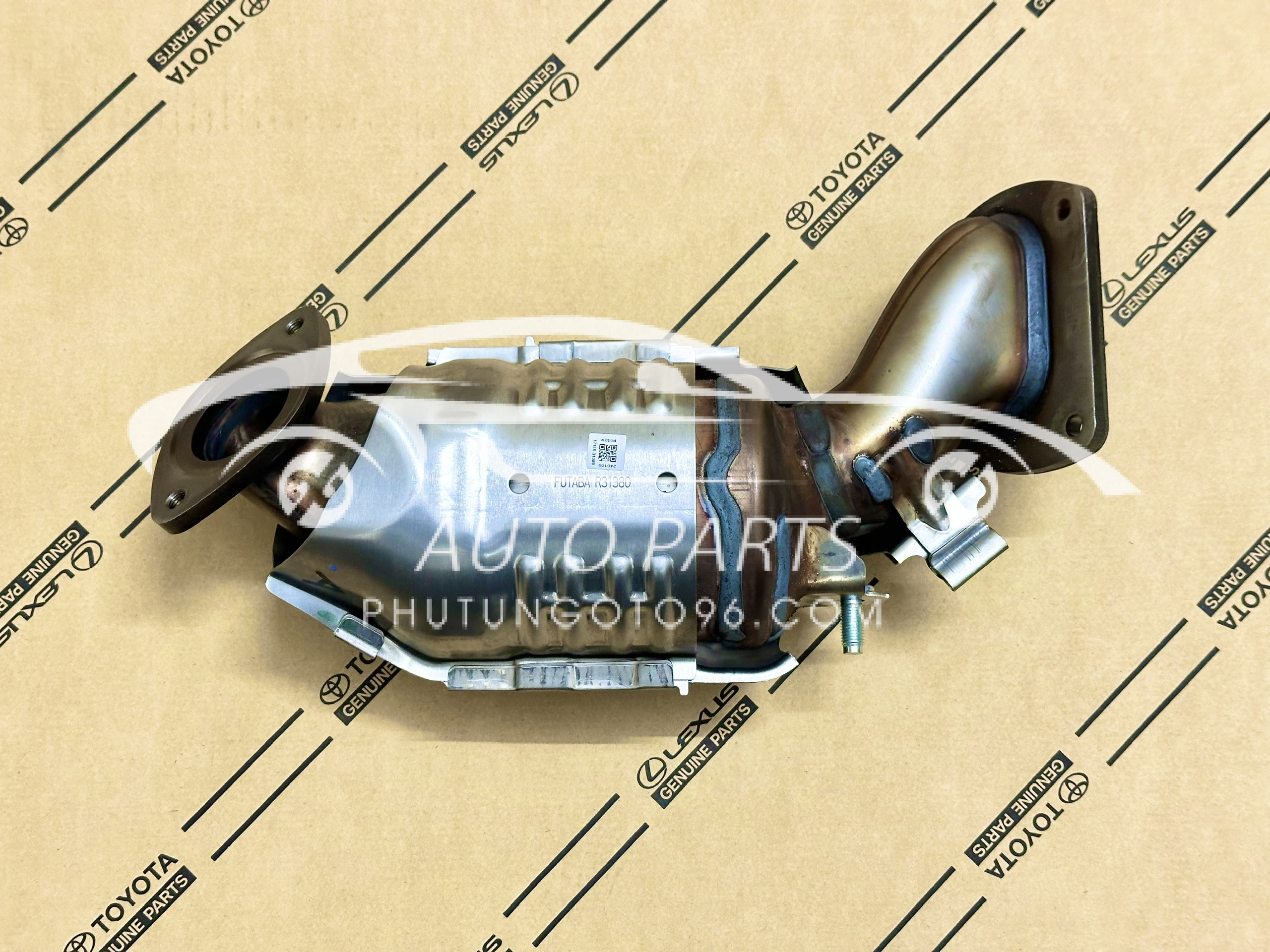 17140-31380 Bầu trung hòa khí xả Lexus RX350 RH