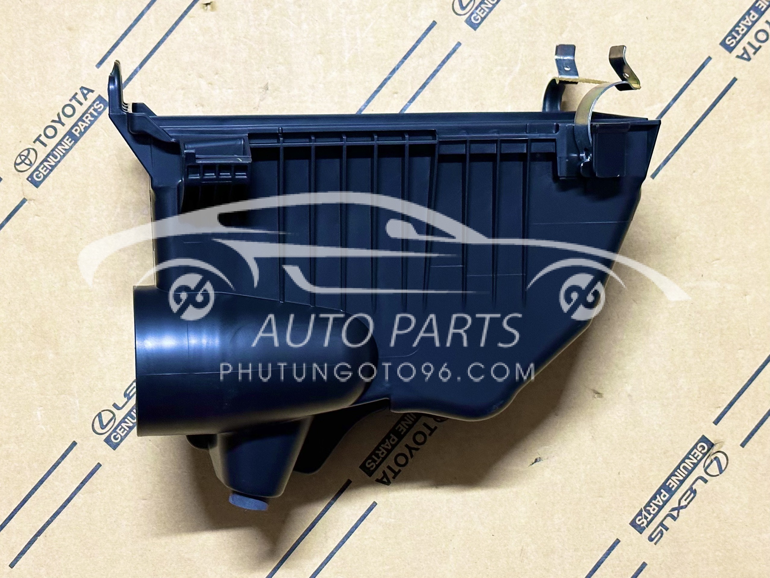 17701-0M070 Đáy hộp lọc gió Vios-Yaris 2014-2021