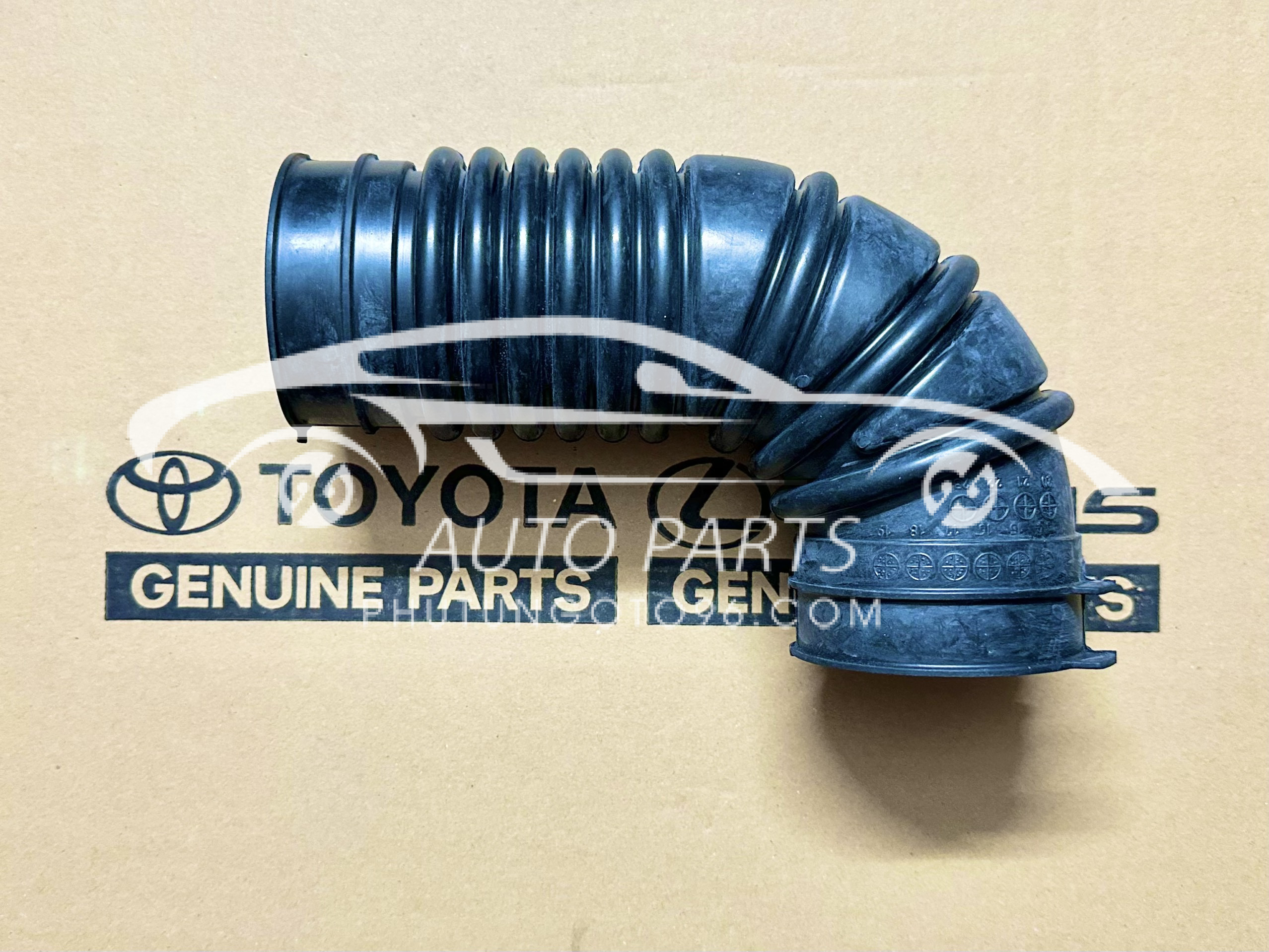 17881-0E020 Ống gió bầu E Fortuner, Hilux