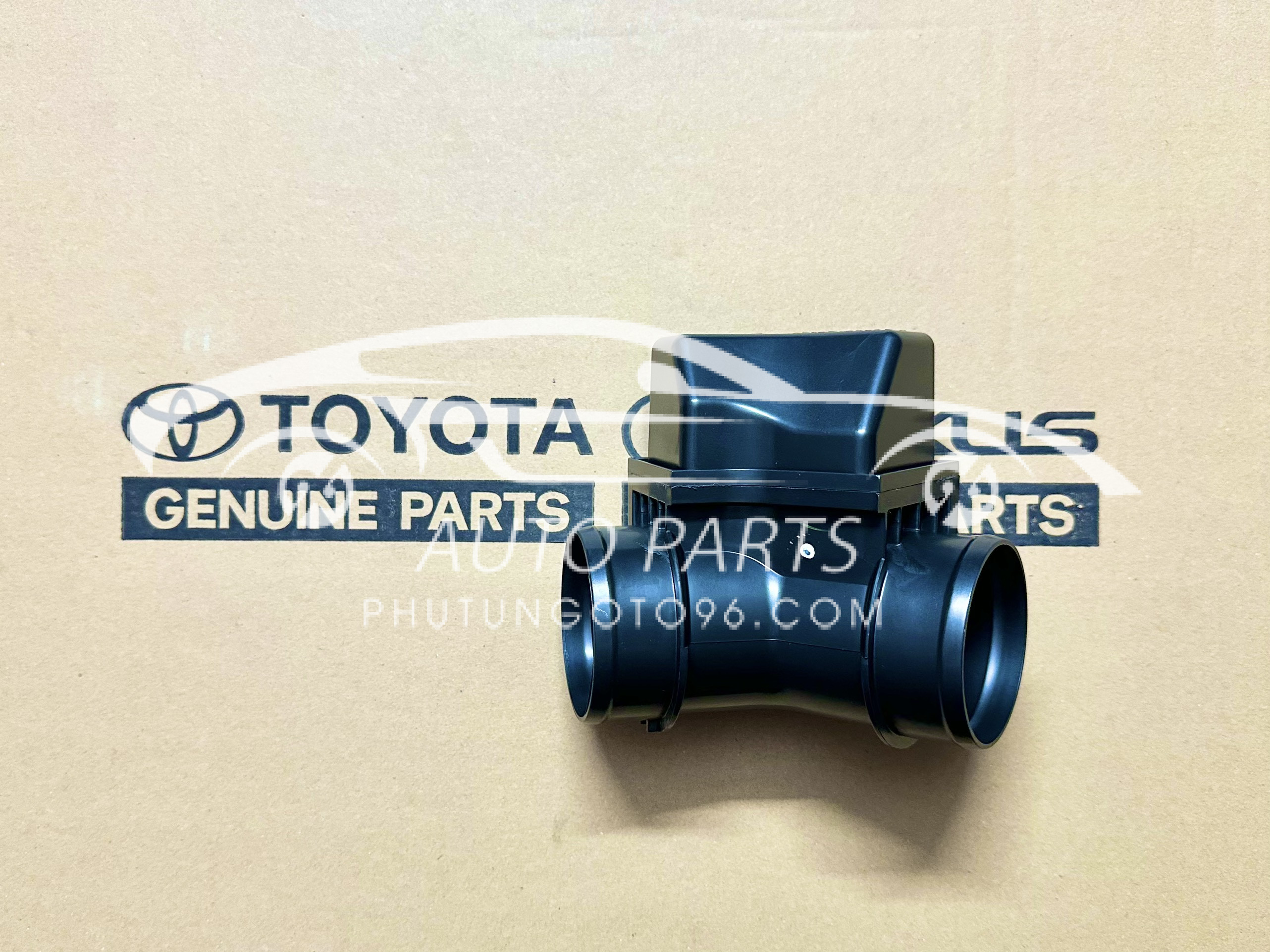 17882-BZ100 Ống gió bầu E Veloz Cross