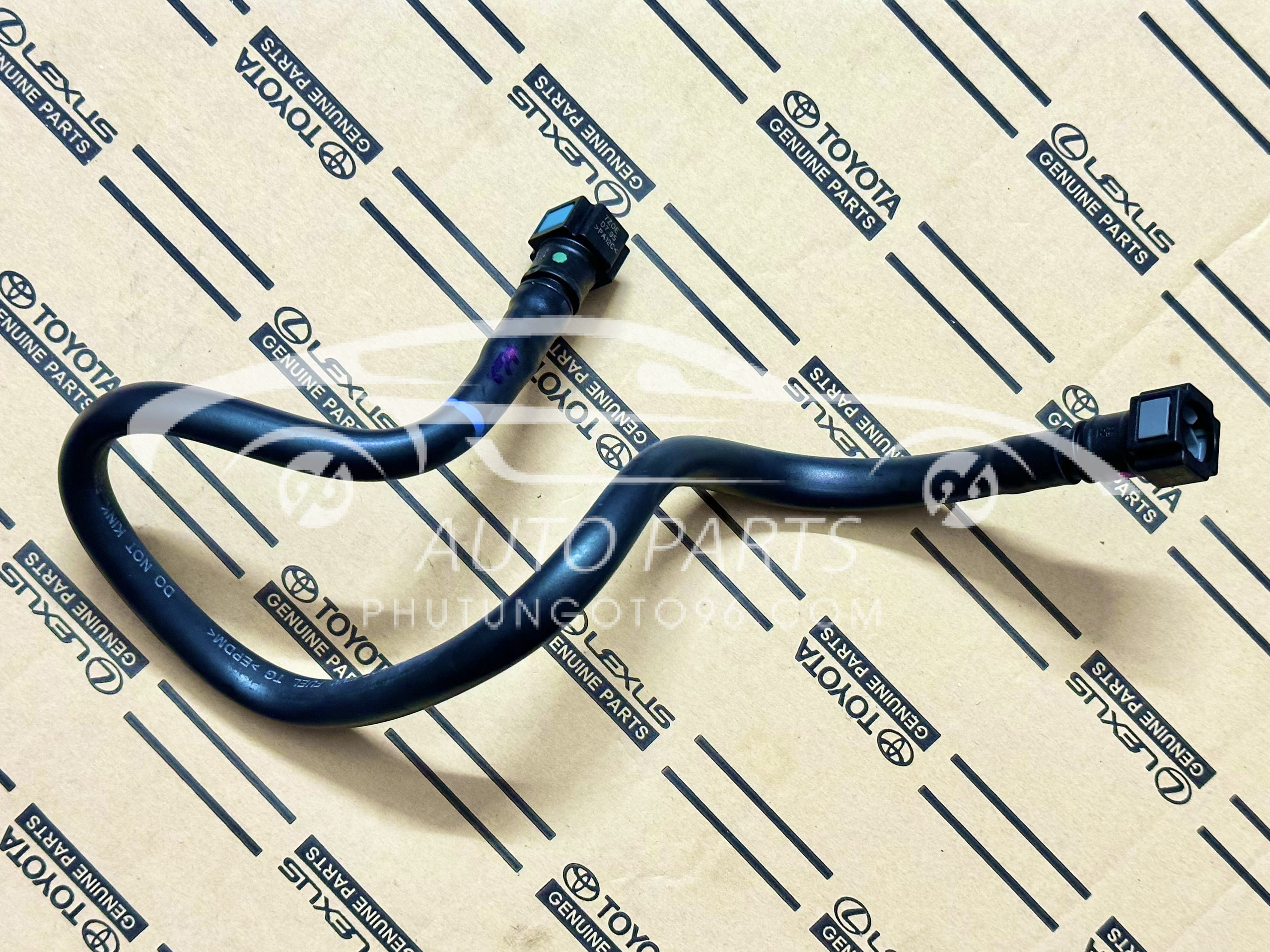 23901-0M010 Ống dẫn nhiên liệu đến giàn kim phun Vios, Yaris