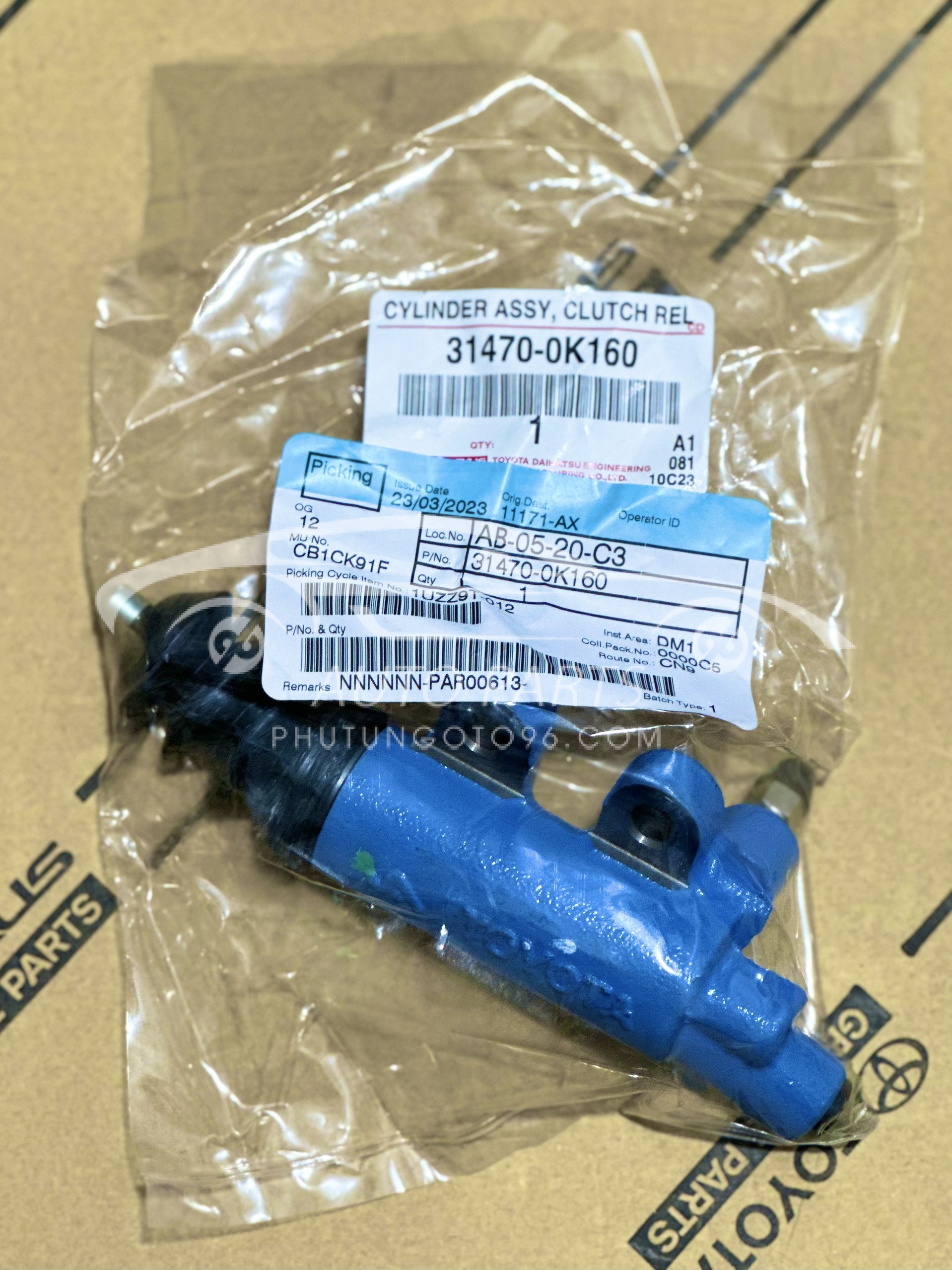 31470-0K160 Trượt côn dưới Fortuner 2KD 2014-2016