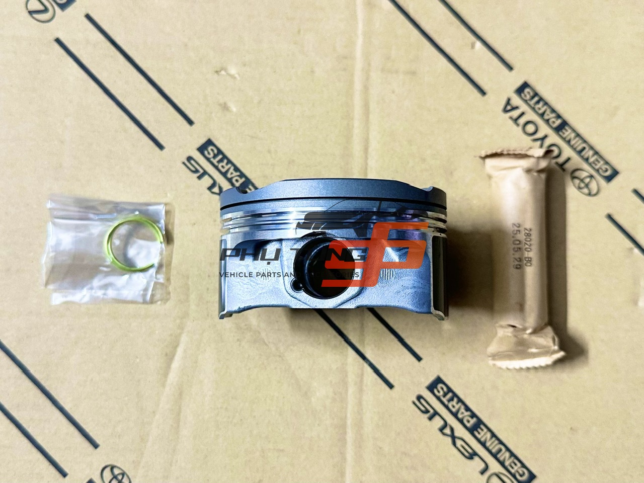 13301-38021 Piston LS600 LH STD