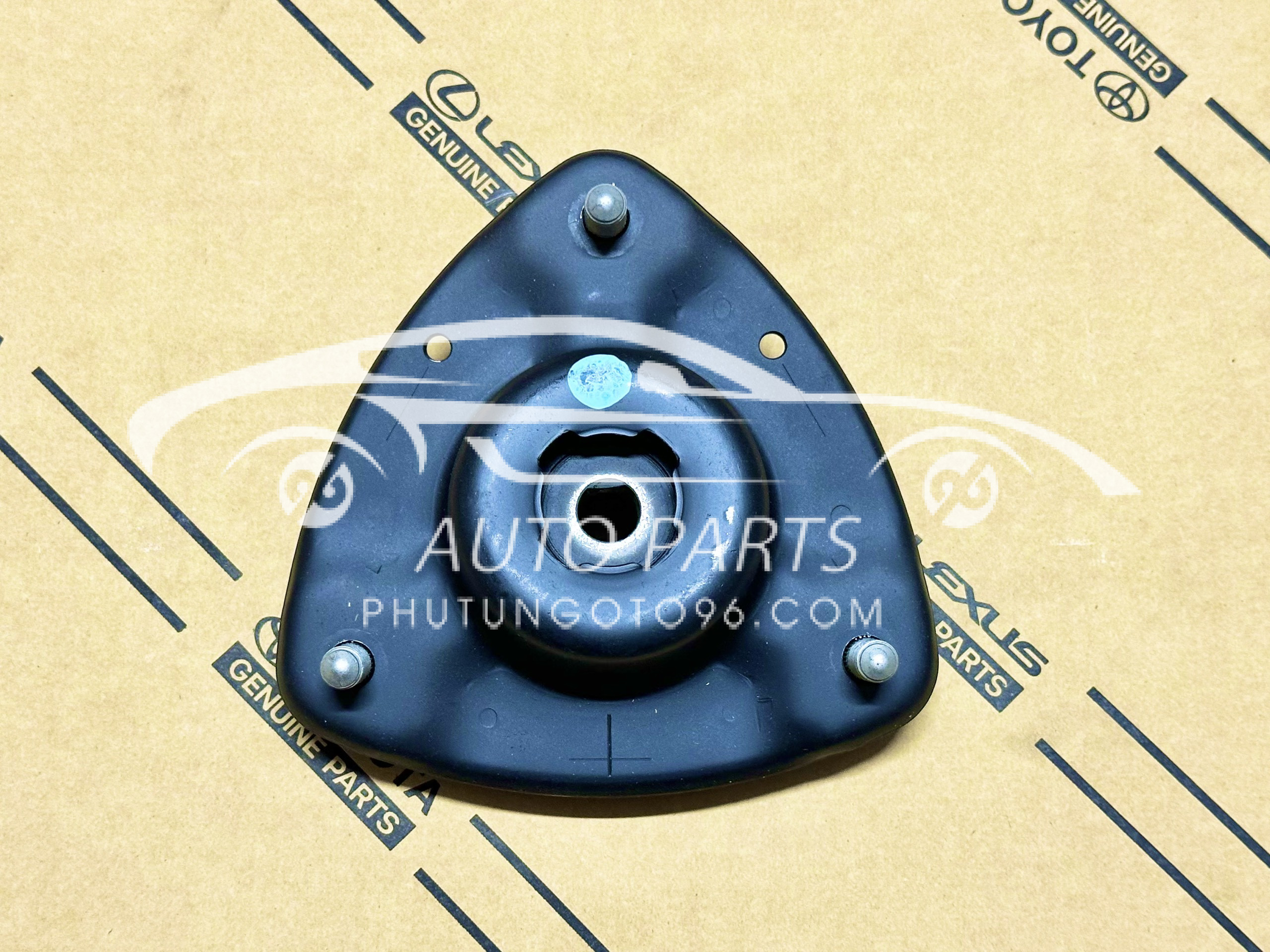 48609-06410 Bát bèo giảm xóc trước Camry 2019-2022