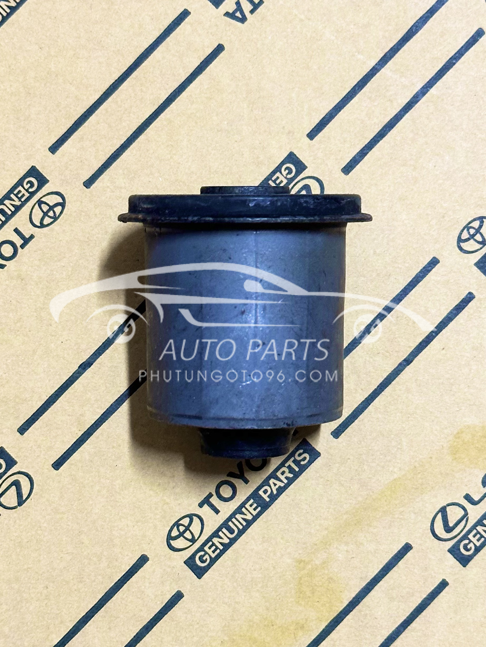 48632-0K100 Cao su càng A trên Fortuner