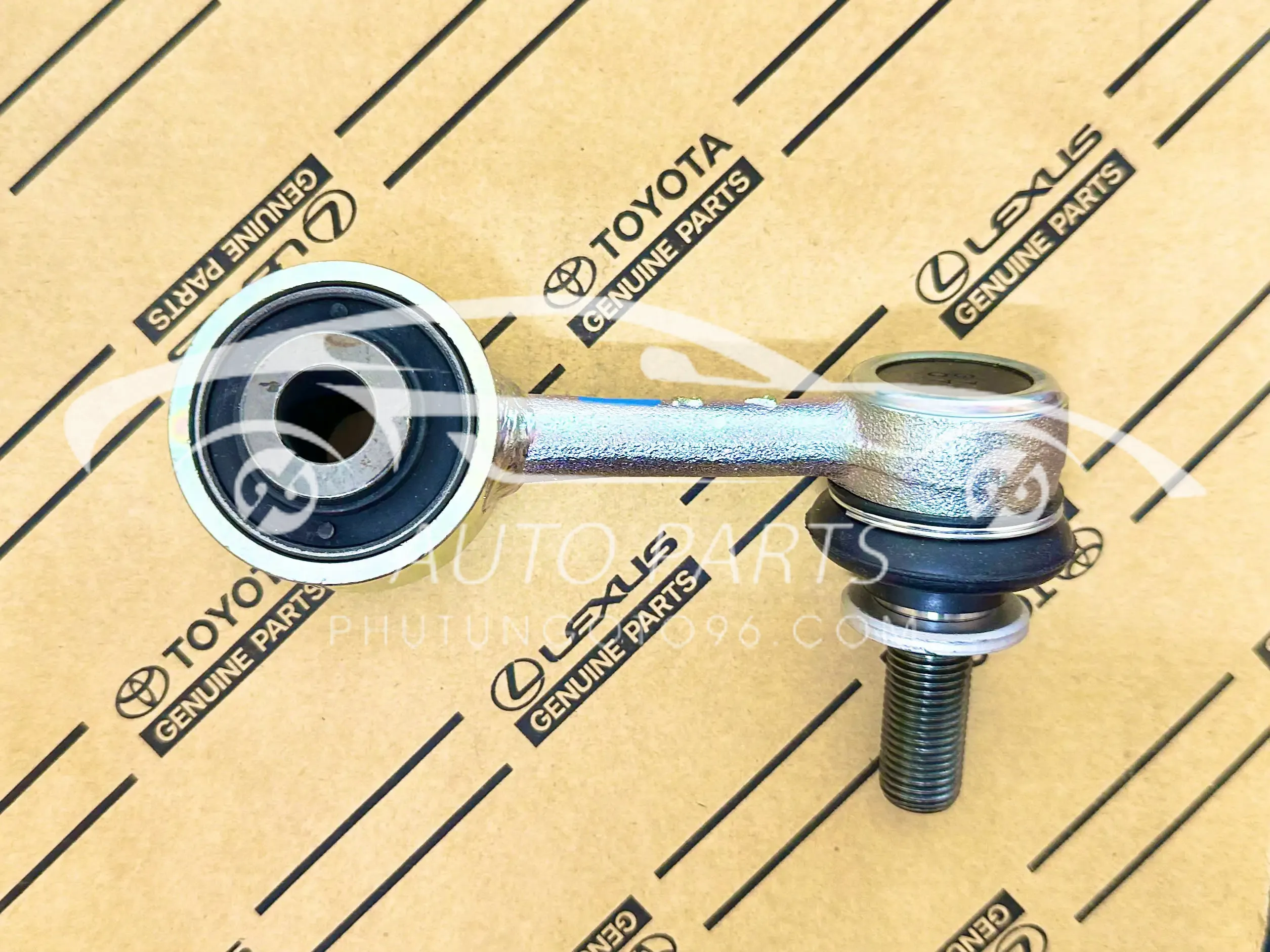 48820-60071 Rô tuyn cân bằng trước LX570 RH