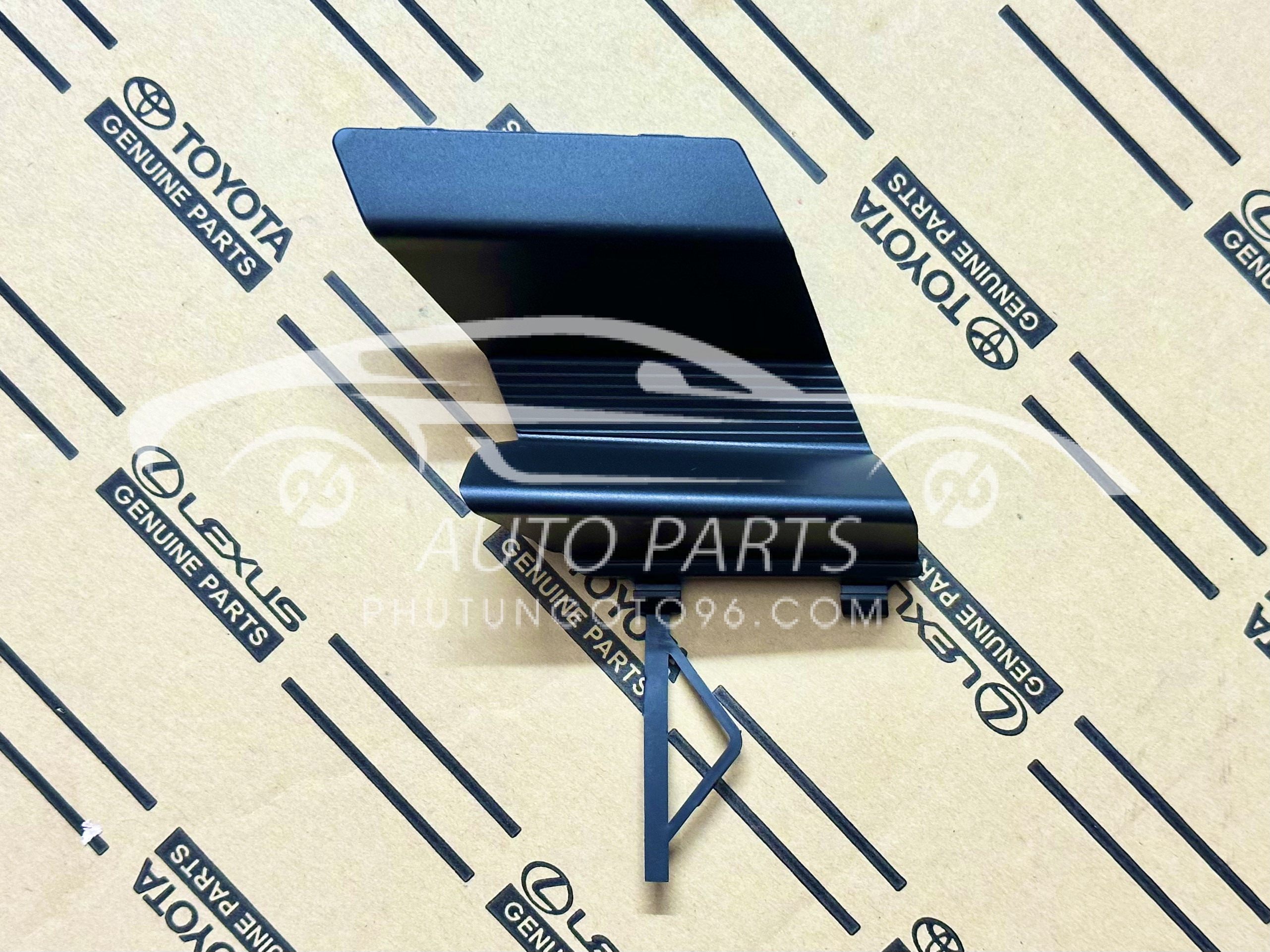 52127-BZ750 Ốp móc kéo cứu hộ trước Wigo