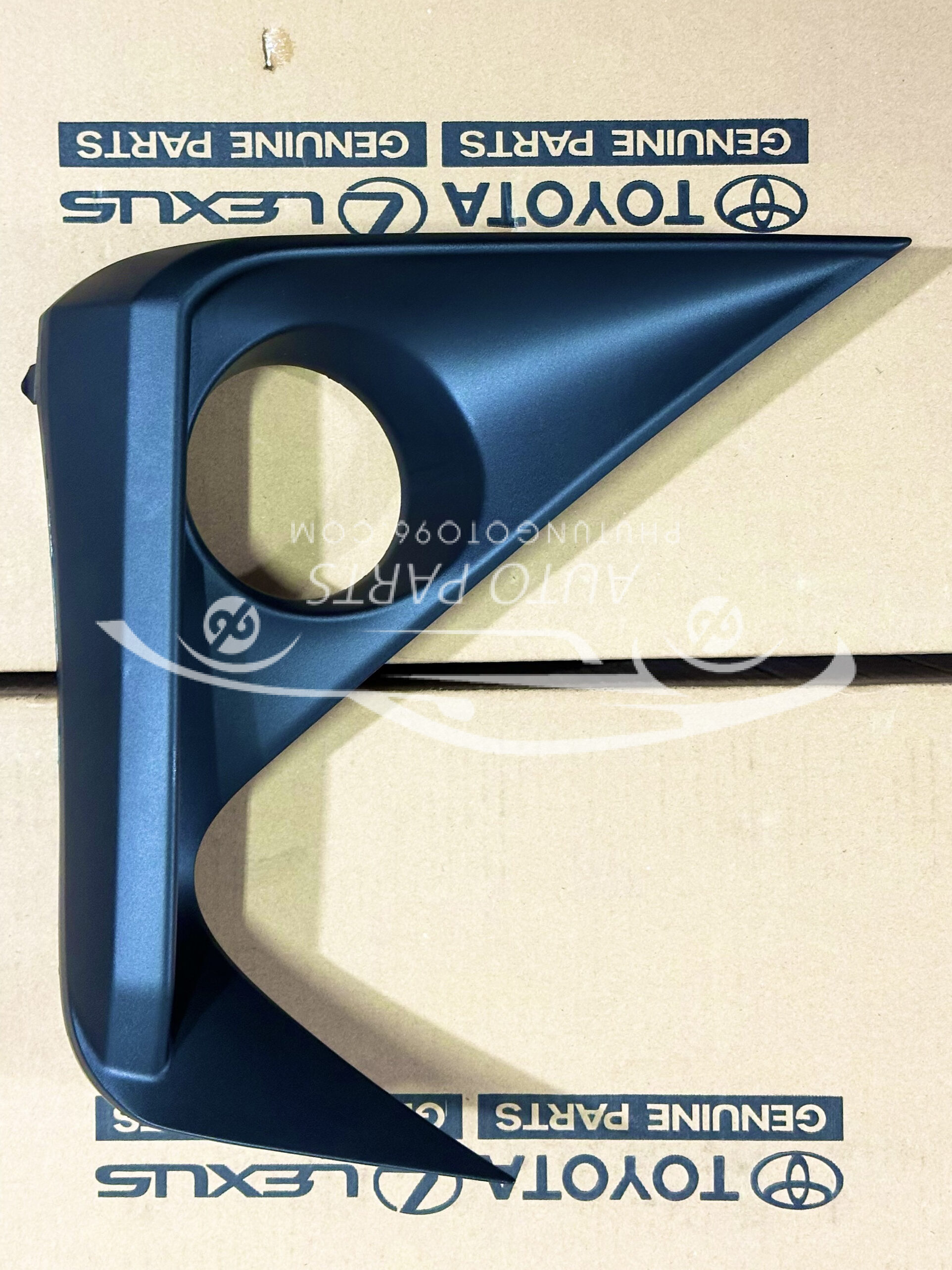 52712-BZ660 Ốp đèn gầm Avanza RH