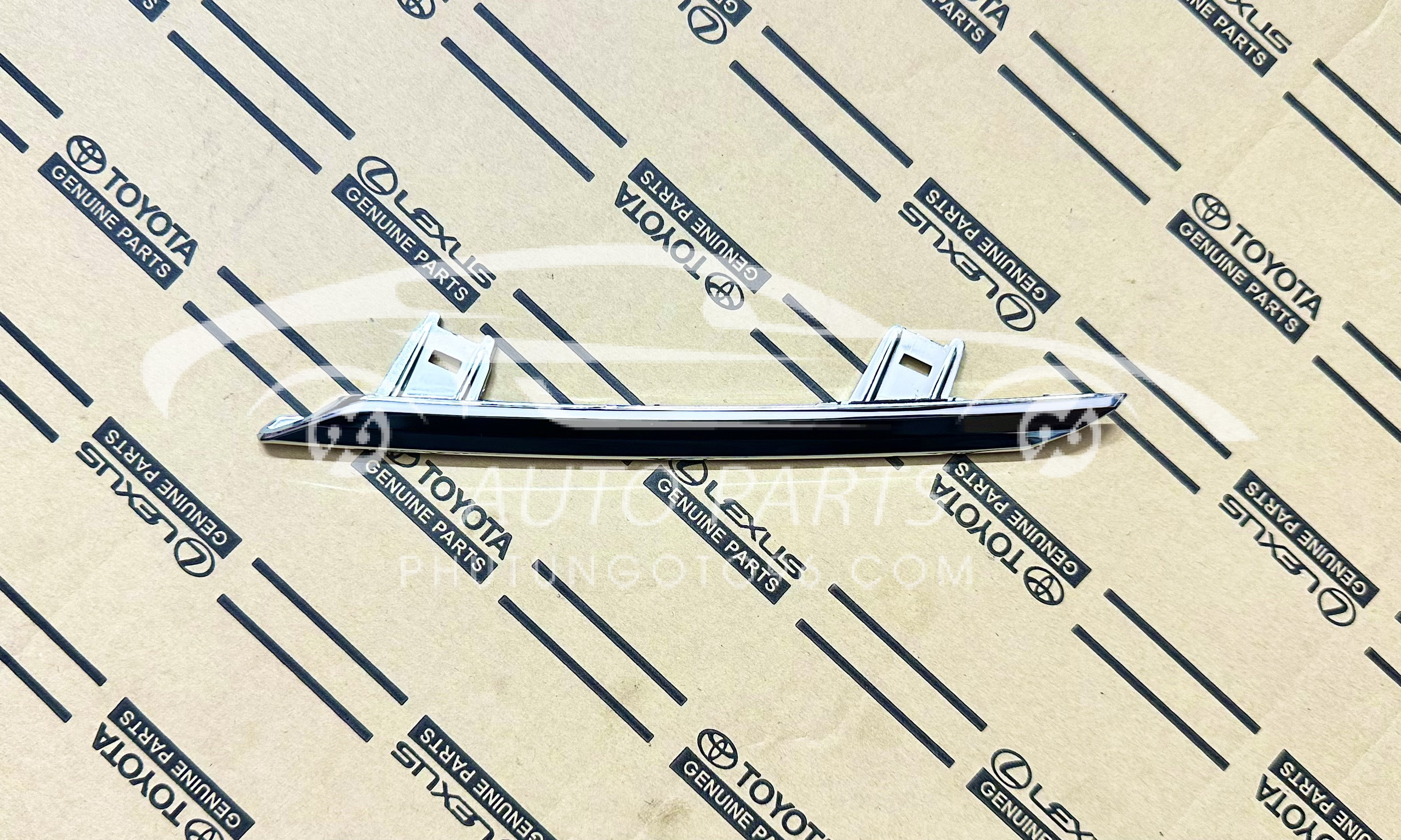 53124-0D040 Nẹp ca lăng Vios, Yaris 2018 LH