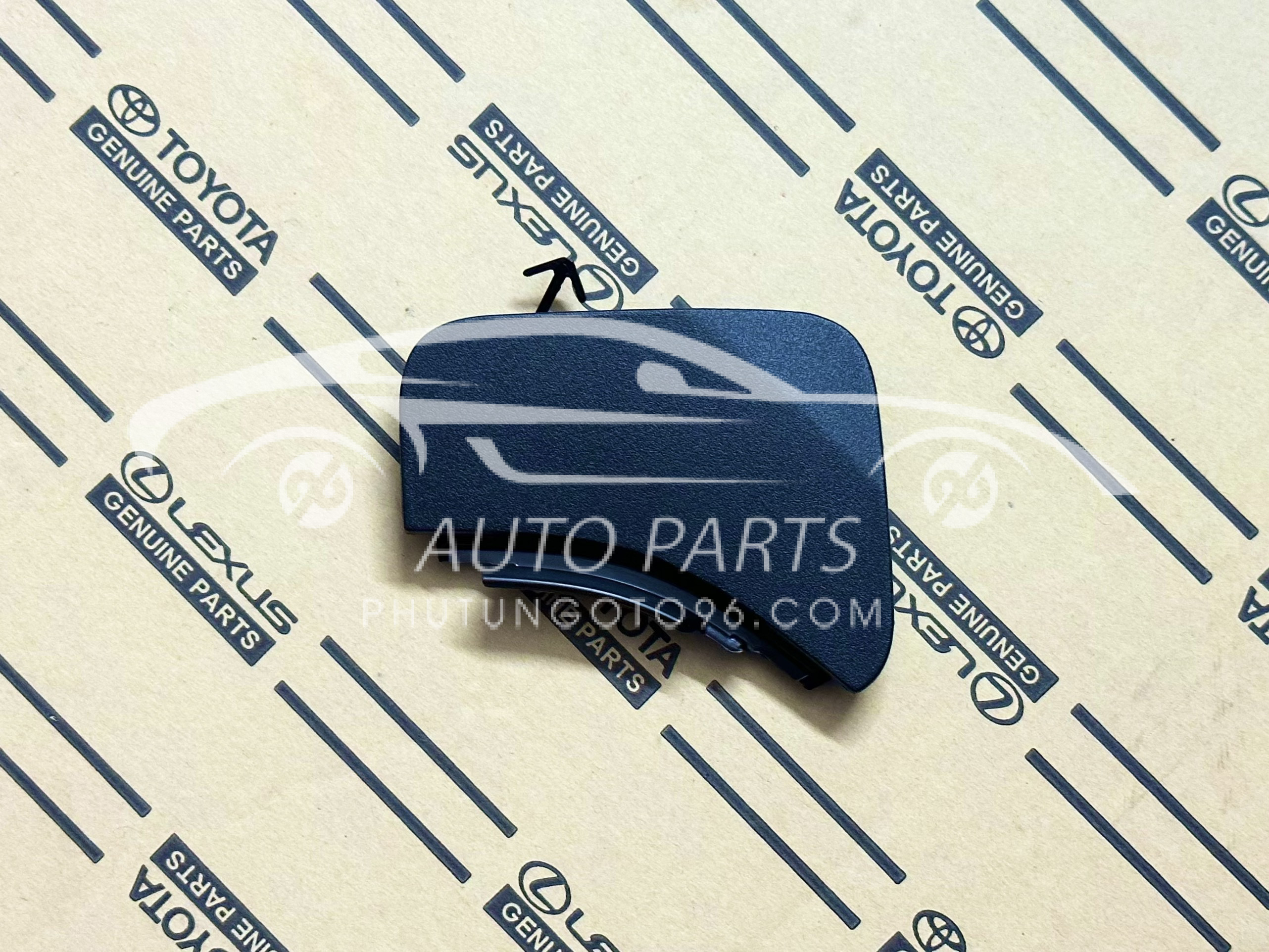 53128-0A010 Ốp móc kéo cứu hộ trước Cross 2020