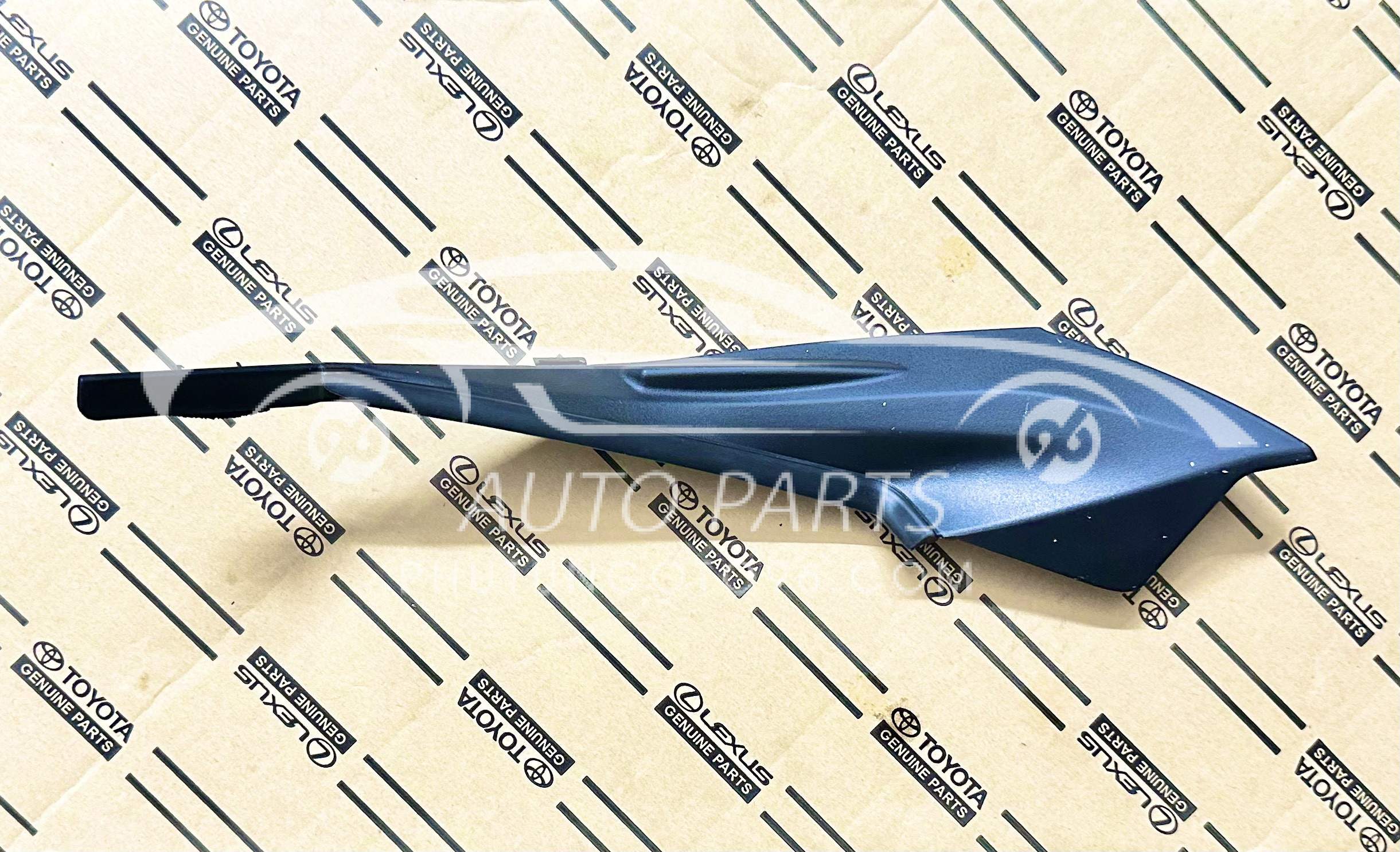 53446-BZ100 Ốp nhựa góc chân kính chắn gió Avanza Premio, Veloz Cross 2022 LH