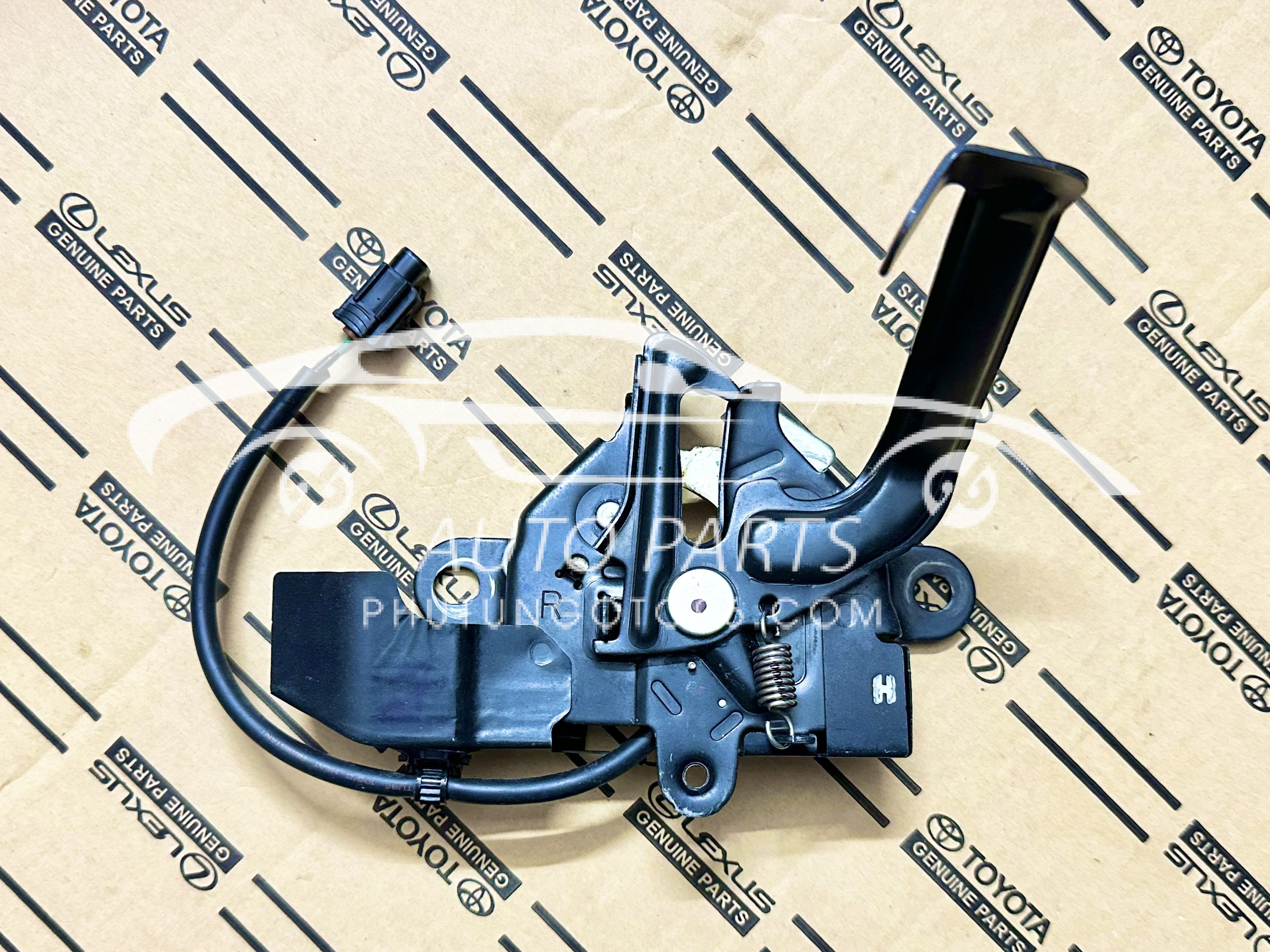 53510-0D790 Khóa ca bô Yaris, Vios 2018