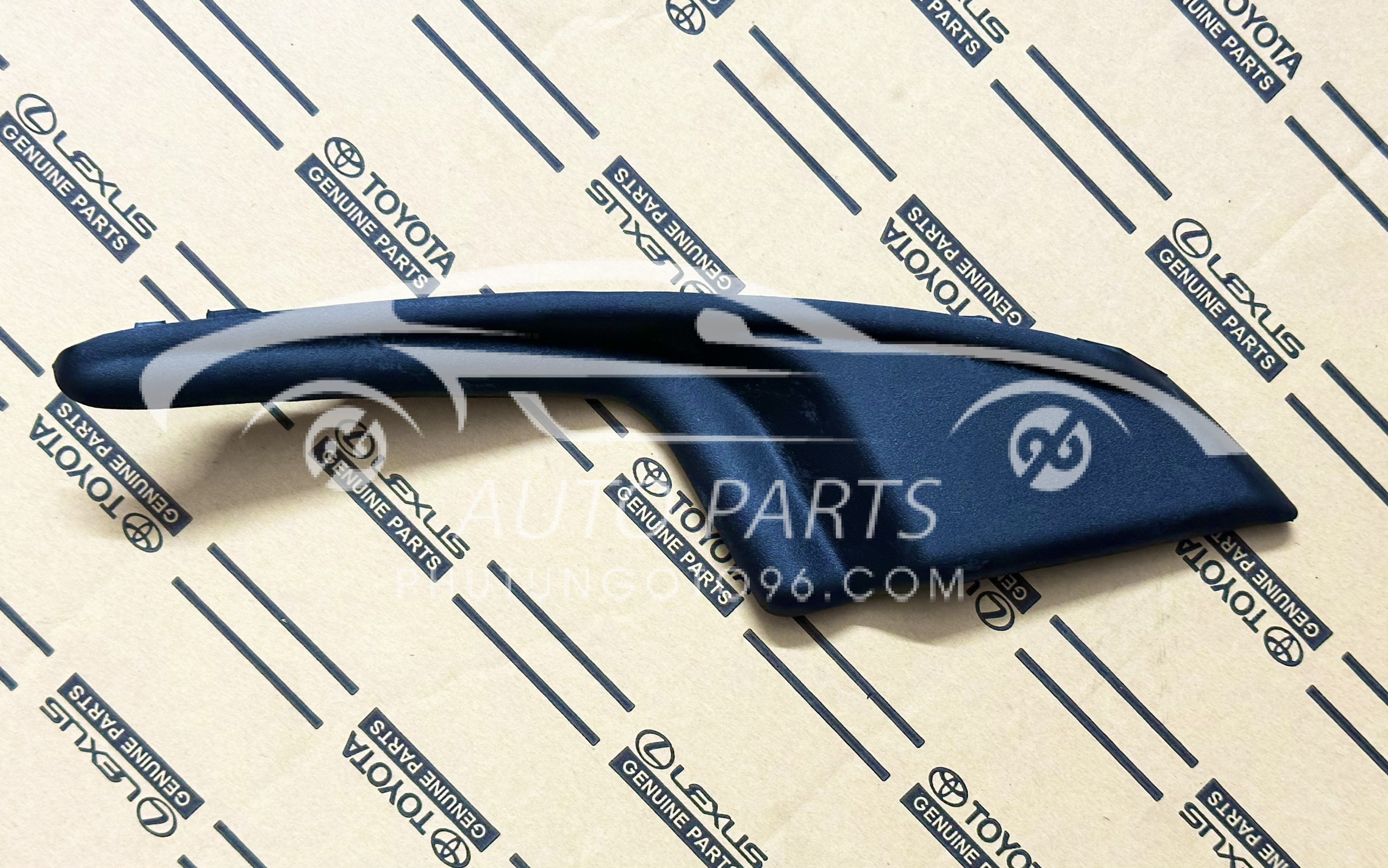 53867-0D120 Ốp nhựa góc chân kính chắn gió Vios, Yaris 2014-2017 LH