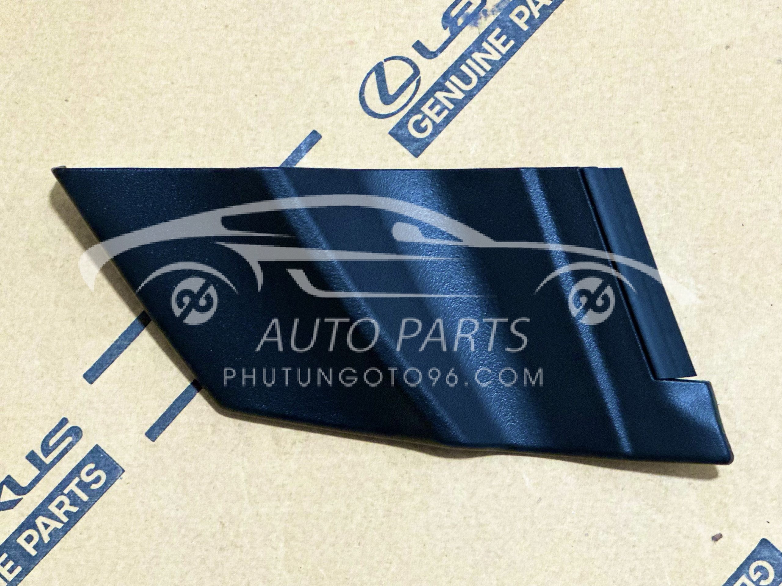 55084-0D010 Ốp nhựa góc chân kính chắn gió trước Vios 2008-2013 LH