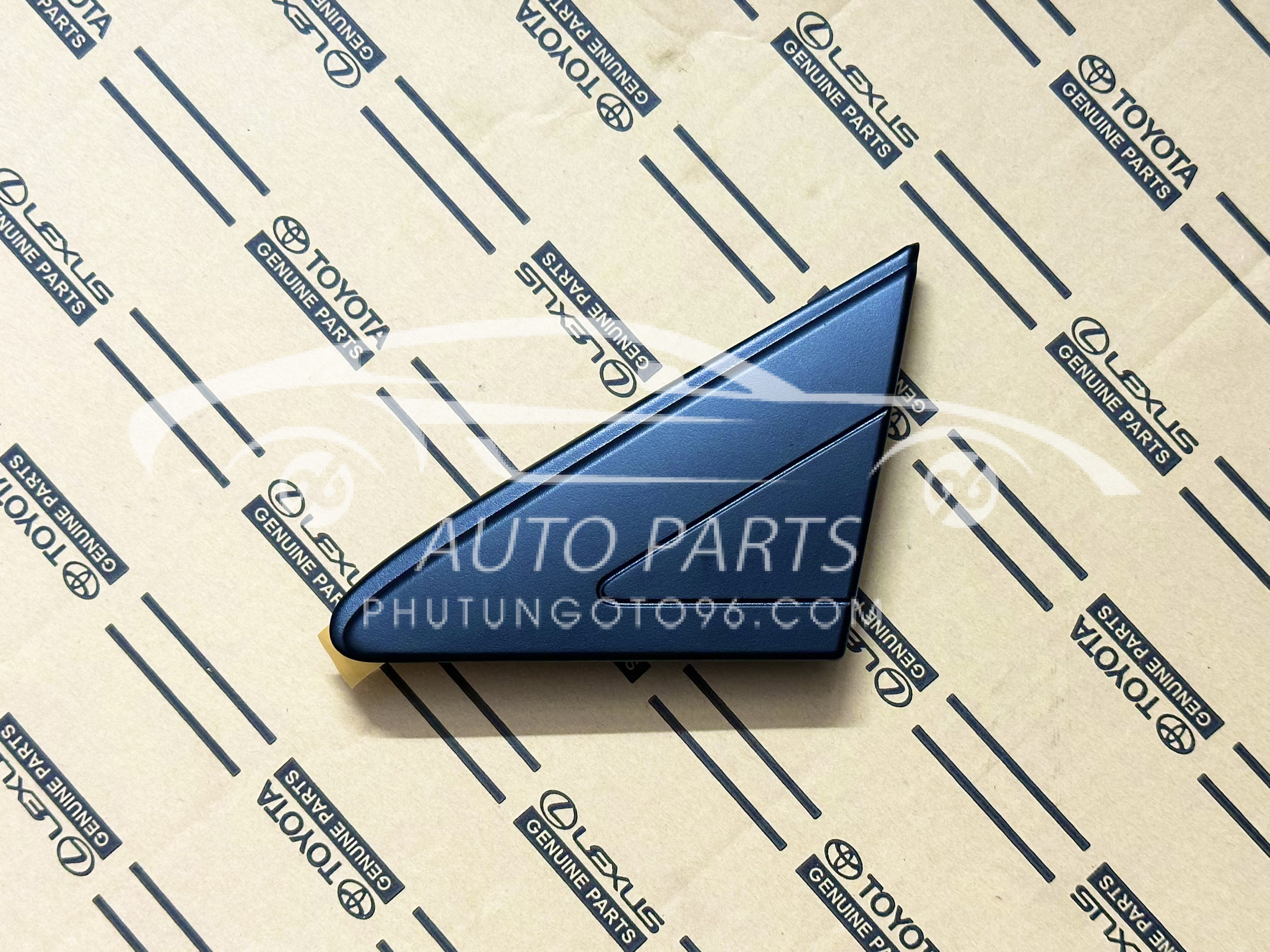 60118-0D130 Ốp tam giác chân gương Vios, Yaris 2014 LH