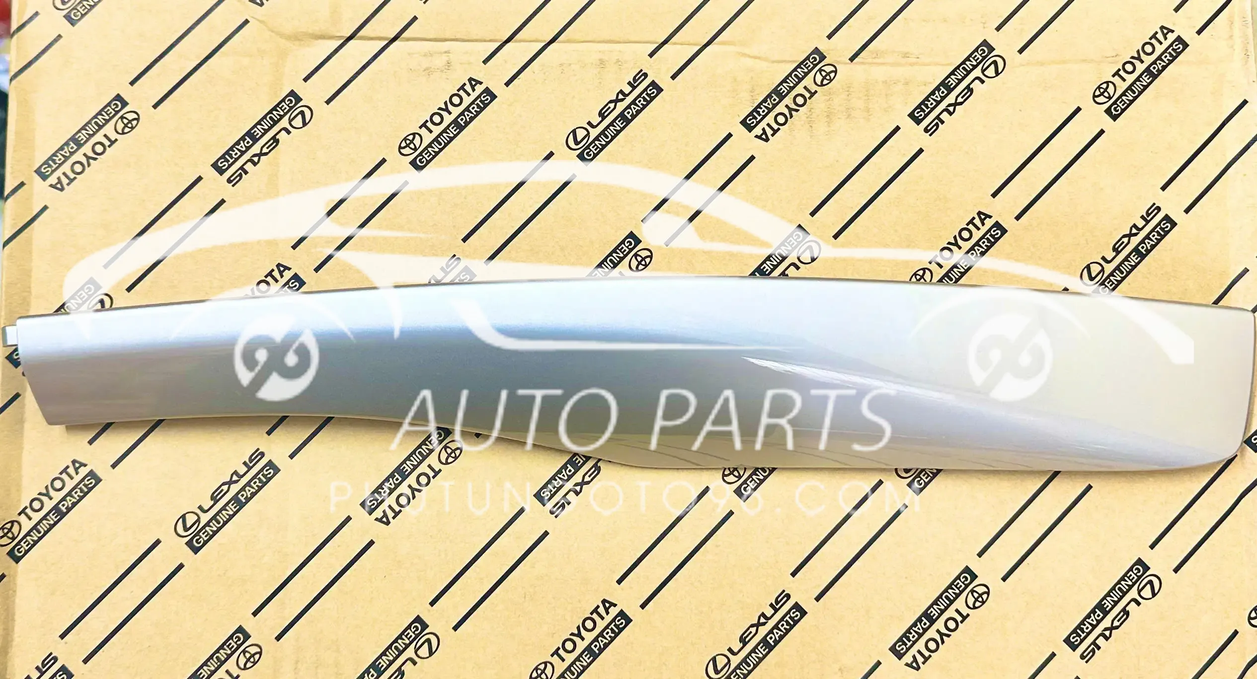 63491-48050 Ốp đầu thanh nóc RX350 RH