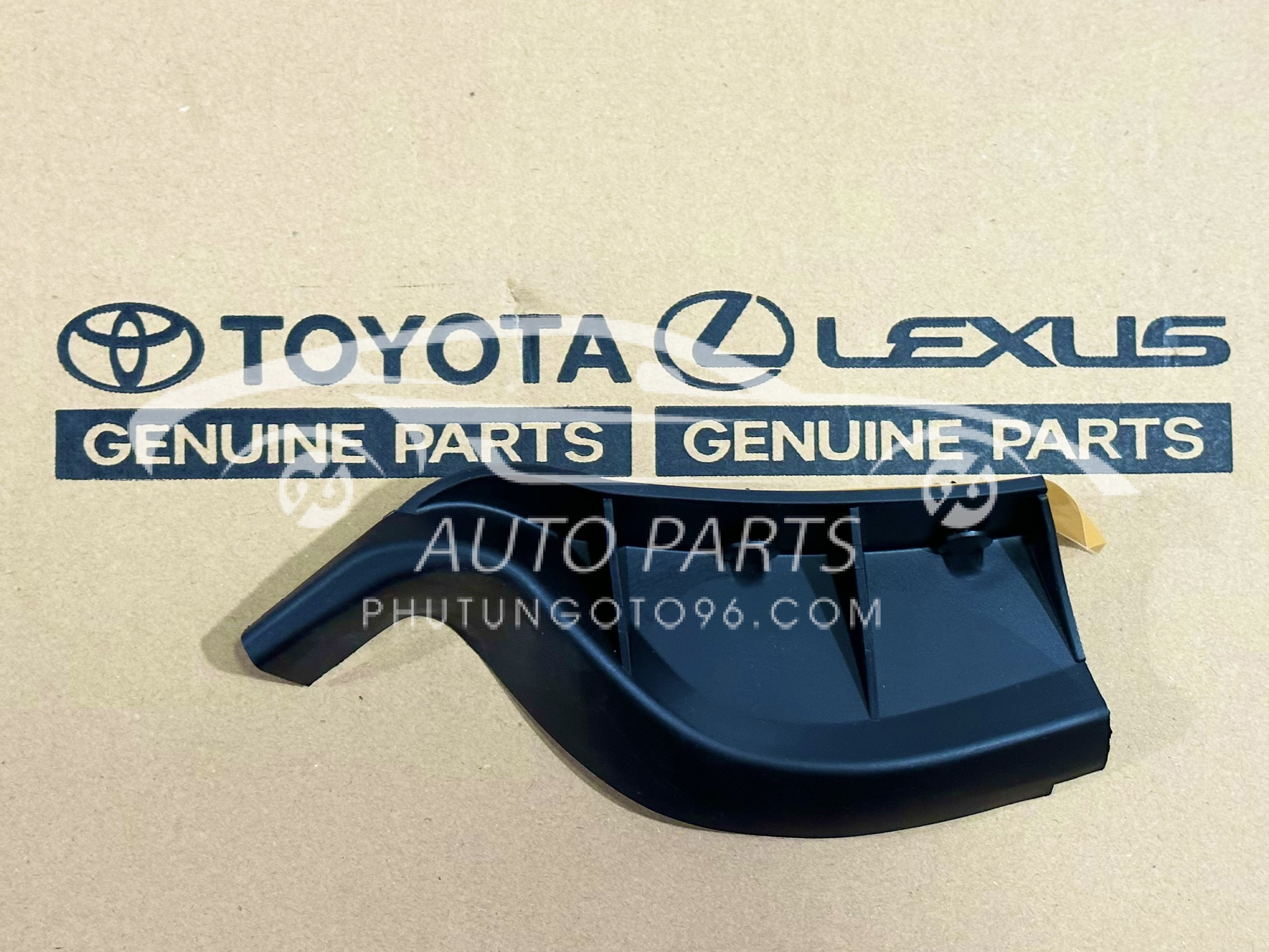 64885-0K030 Ốp trên bản lề cửa hậu Innova RH