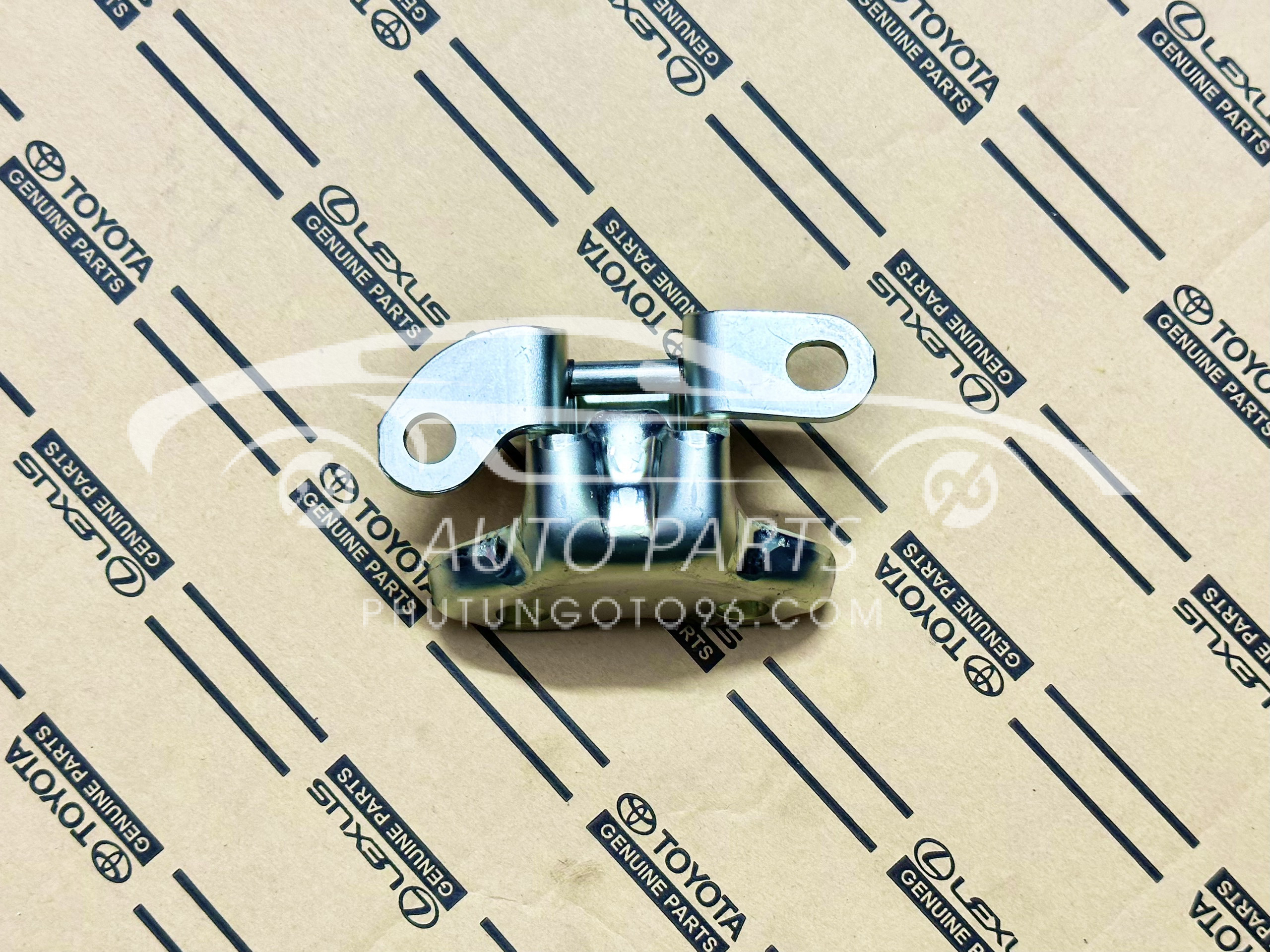 68750-0D030 Bản lề cửa sau trên Altis, Camry, Innova, Vios, Cross RH