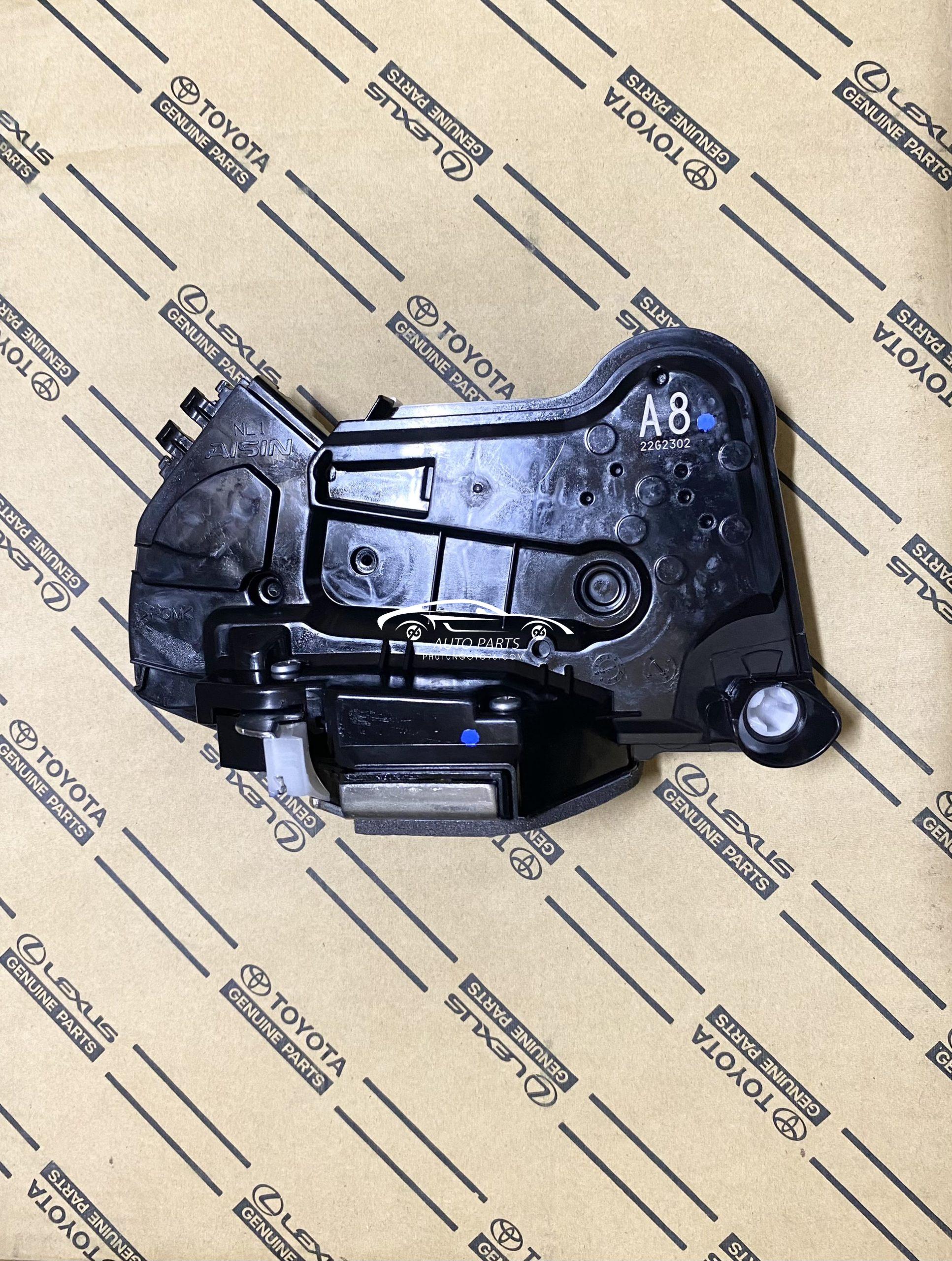 69040-0K090 Cơ cấu khoá ngậm cửa trước Camry - Innova - Fortuner - Hilux 2017 - Cross 2020 LH