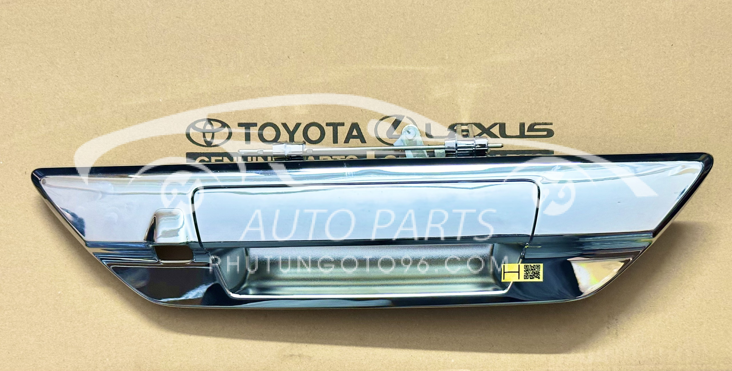 69090-0K120 Tay mở cửa thùng sau Hilux