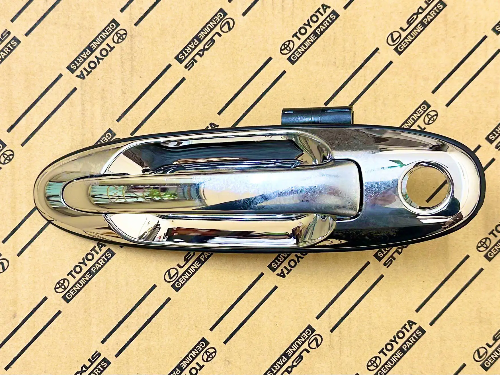 69220-60061 Tay mở cửa trước ngoài Land FZJ100-FZJ105 LH