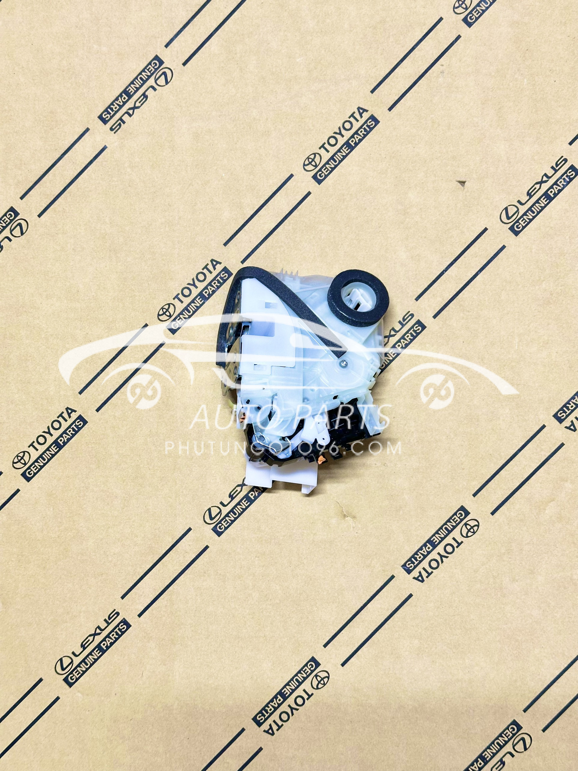 69320-BZ360 Khóa ngậm cửa trước Avanza Premio - Veloz Cross - Wigo 2023 LH