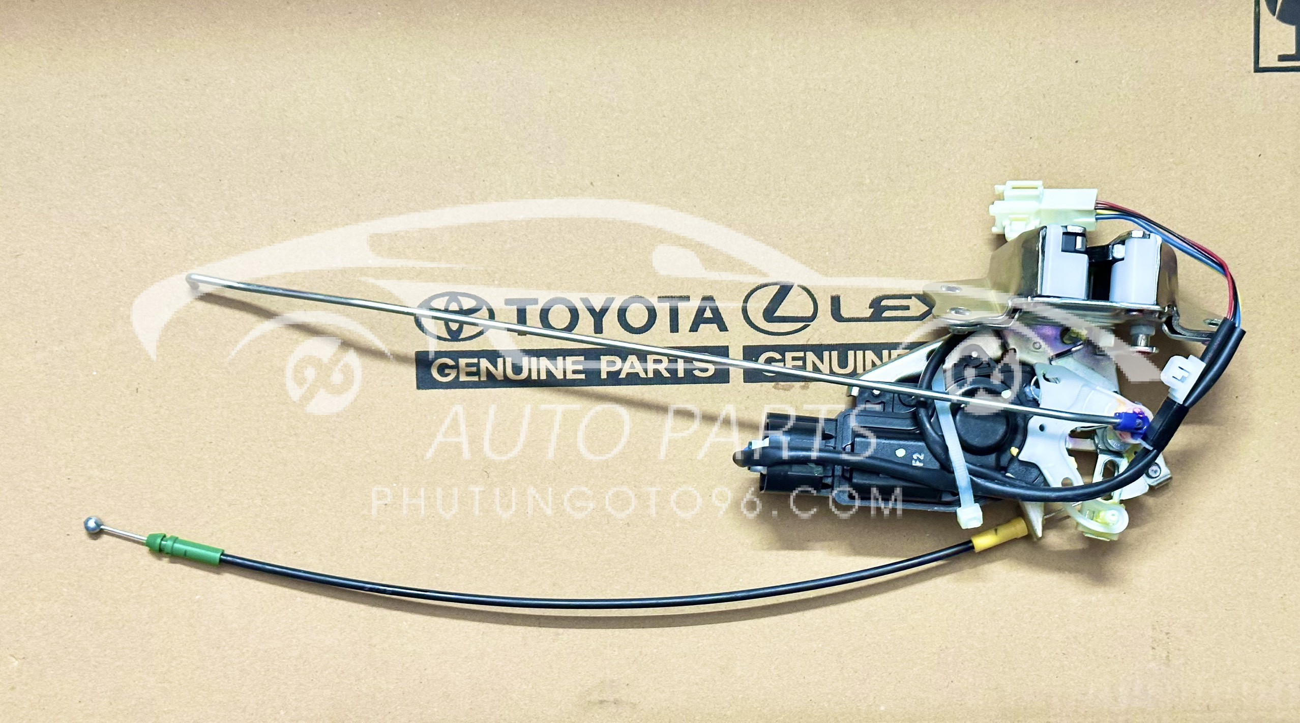 69350-0K010 Khóa ngậm cửa hậu Fortuner, Innova