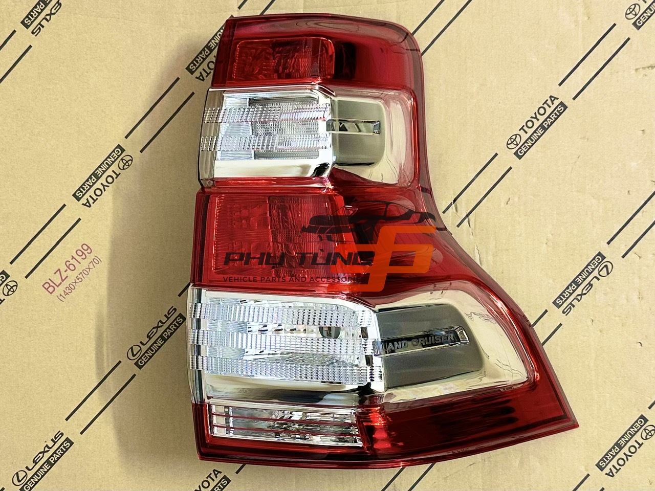 815516-0B51 Đèn hậu Prado RH