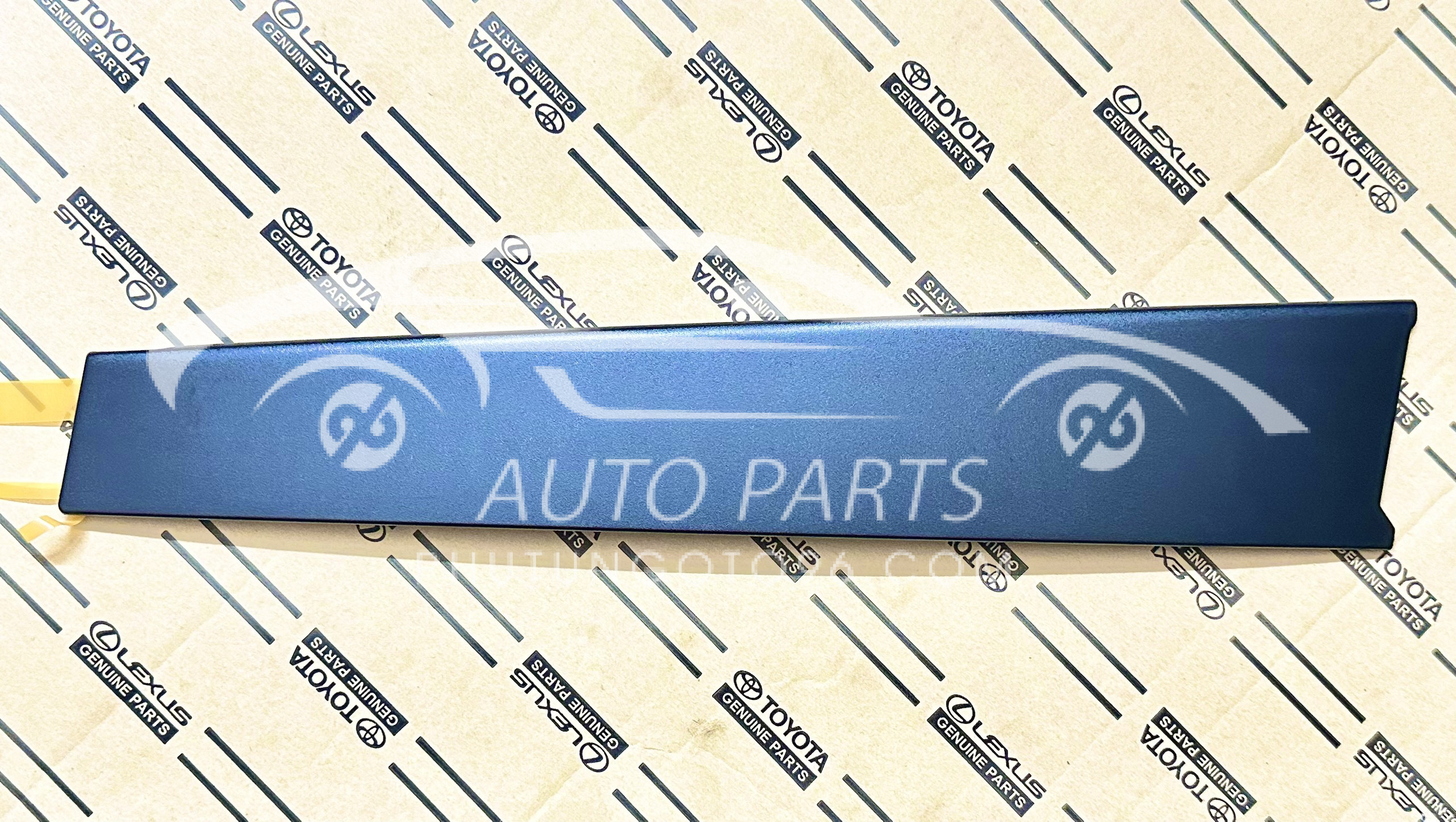 75755-0D040 Ốp cửa trước Vios, Yaris 2014 RH