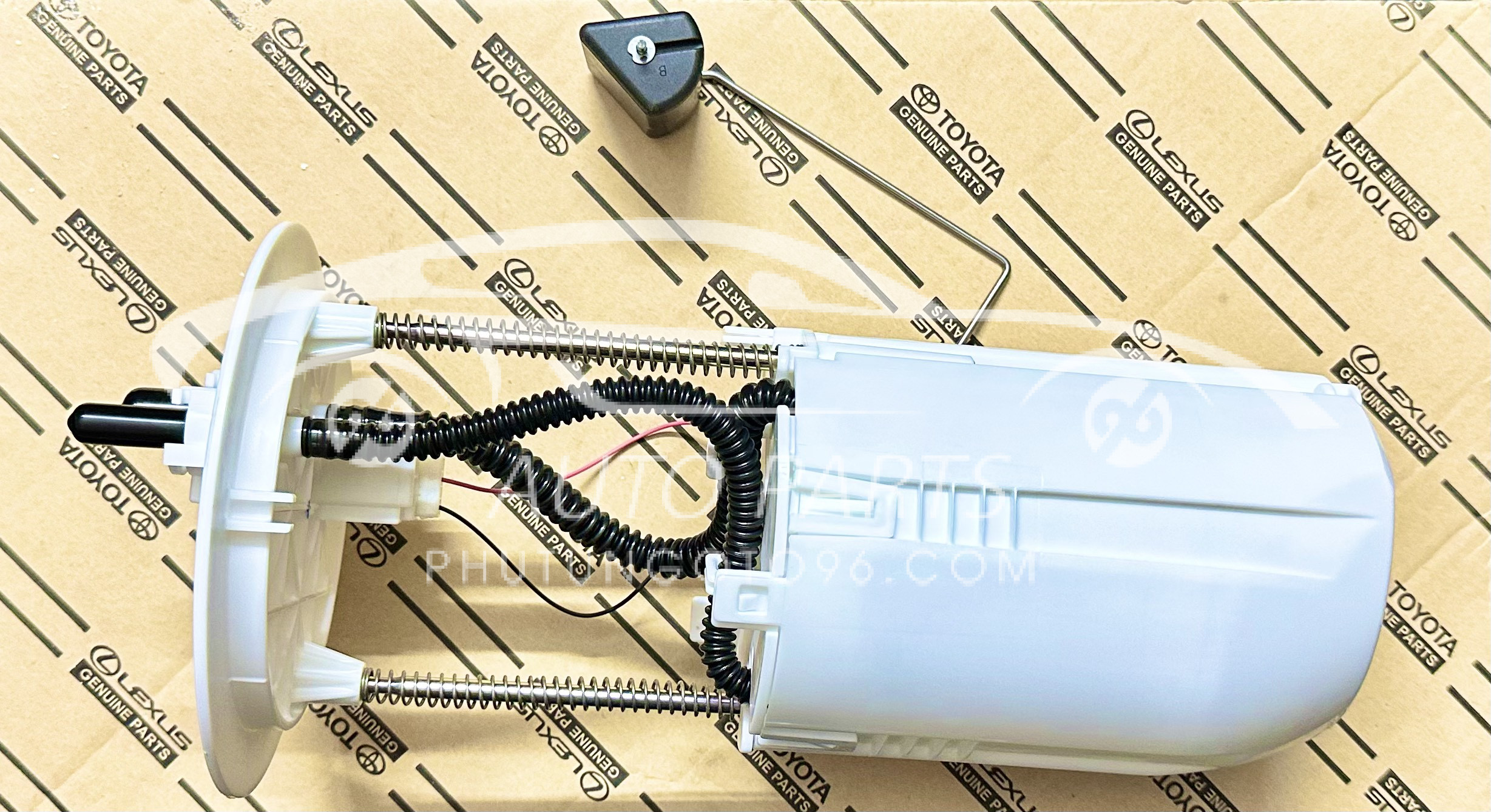 77010-0K041 Giá bắt phao báo nhiên liệu Hilux