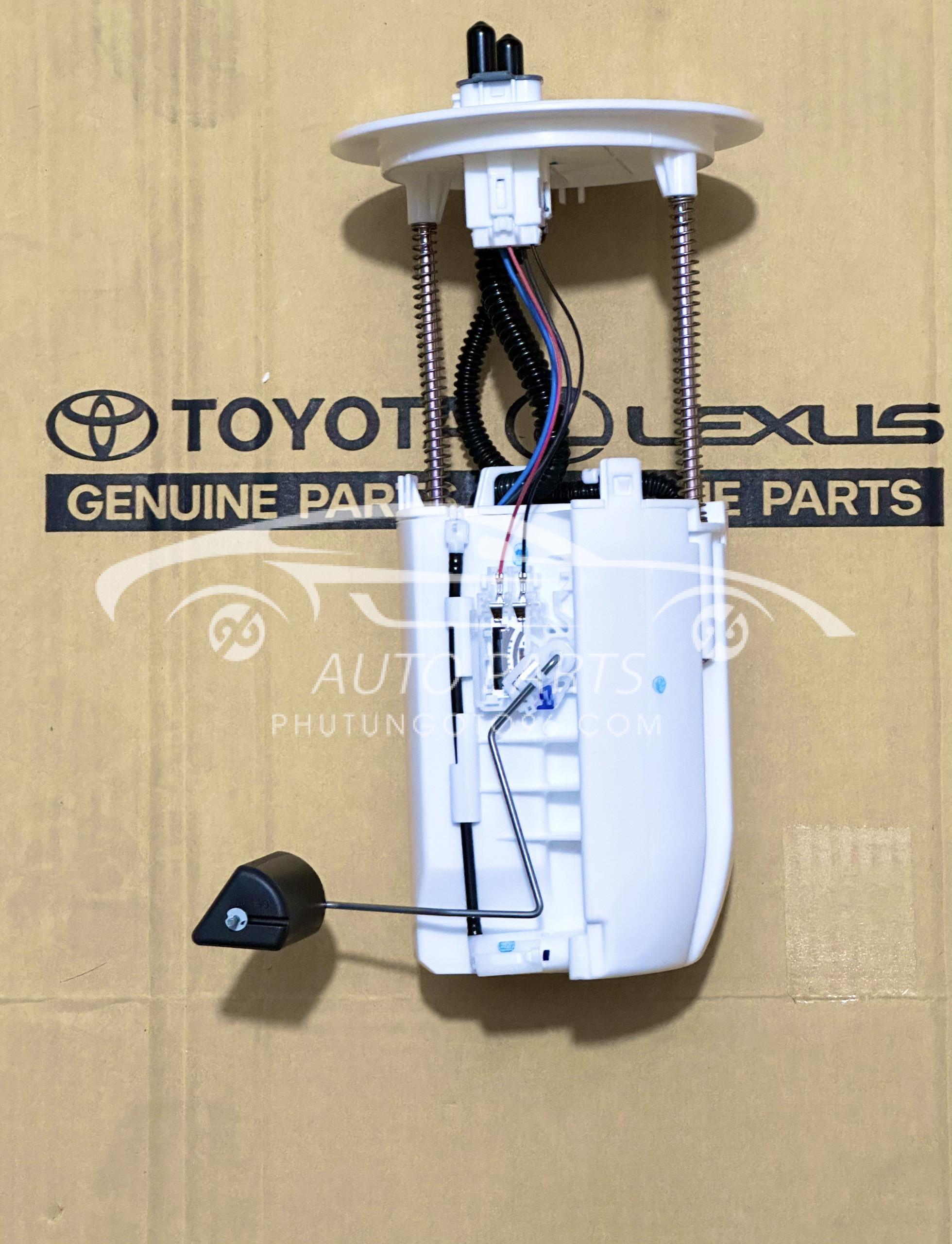 77020-0K020 Cụm bơm xăng Fortuner 2TR