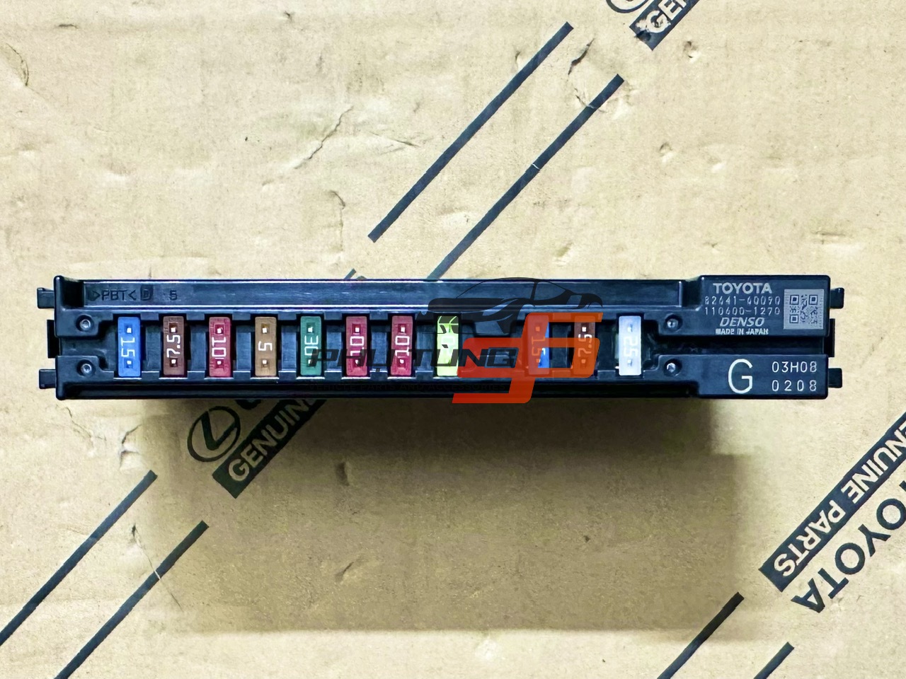82641-60090 Rơ le tổng bảng cầu chì khoang động cơ Land Cruiser