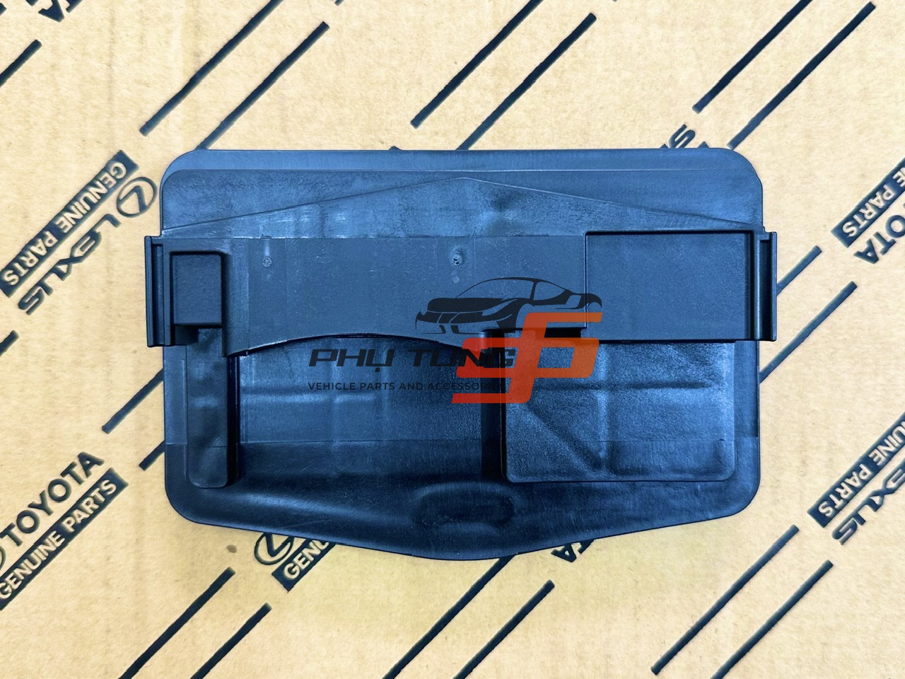 82720-33420 Cầu chì tổng khoang động cơ Camry