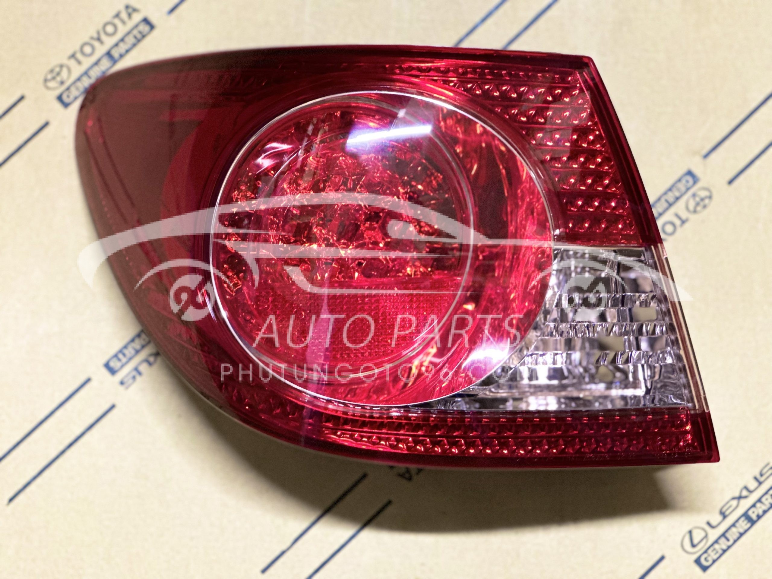 81561-02170 Đèn hậu ngoài Altis 2005-2007 LH