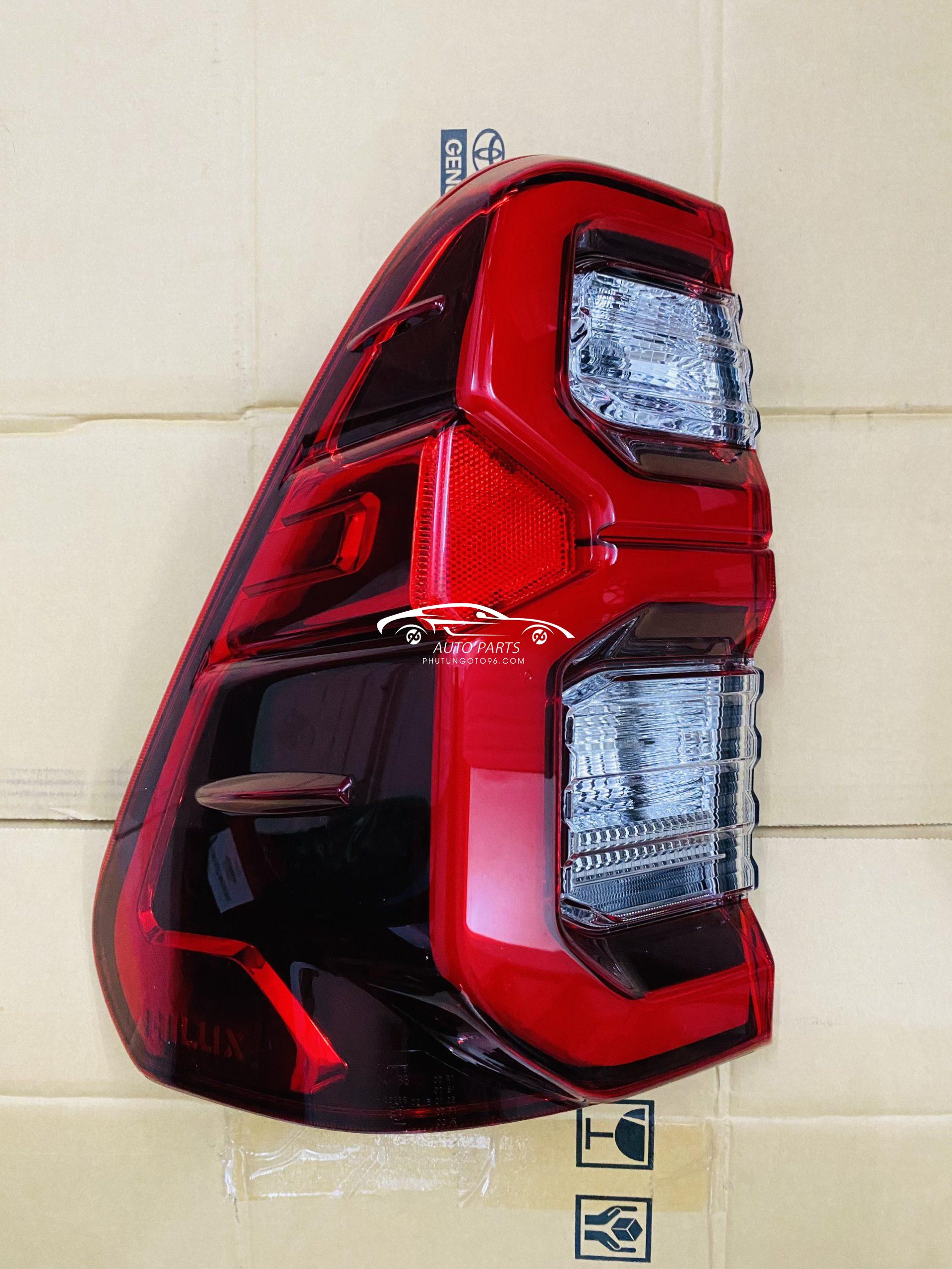81561-0K690 Đèn hậu Hilux 2020-2021 LH