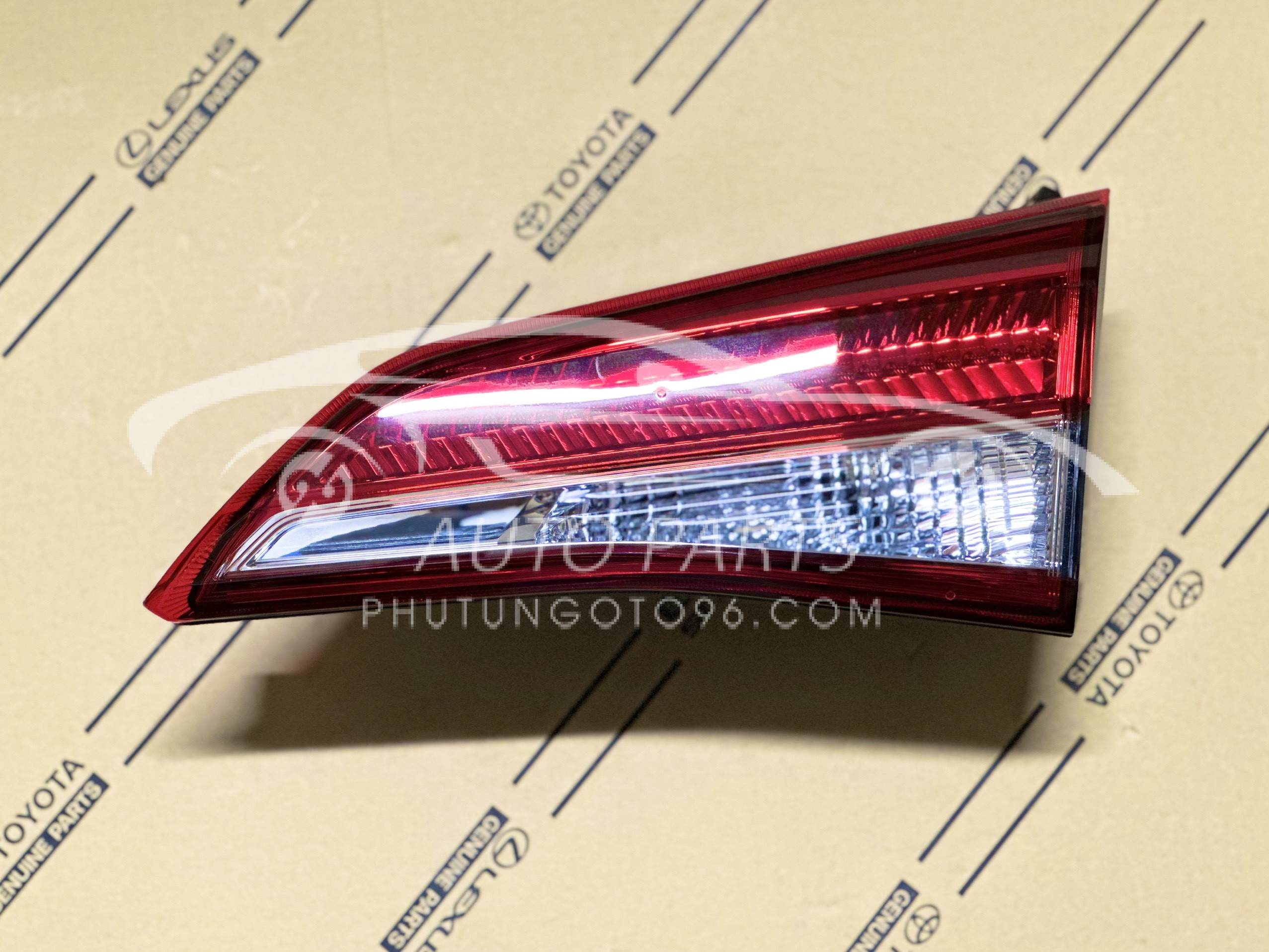 81581-0D500 Đèn hậu trong Vios 2018 RH (Không Led)