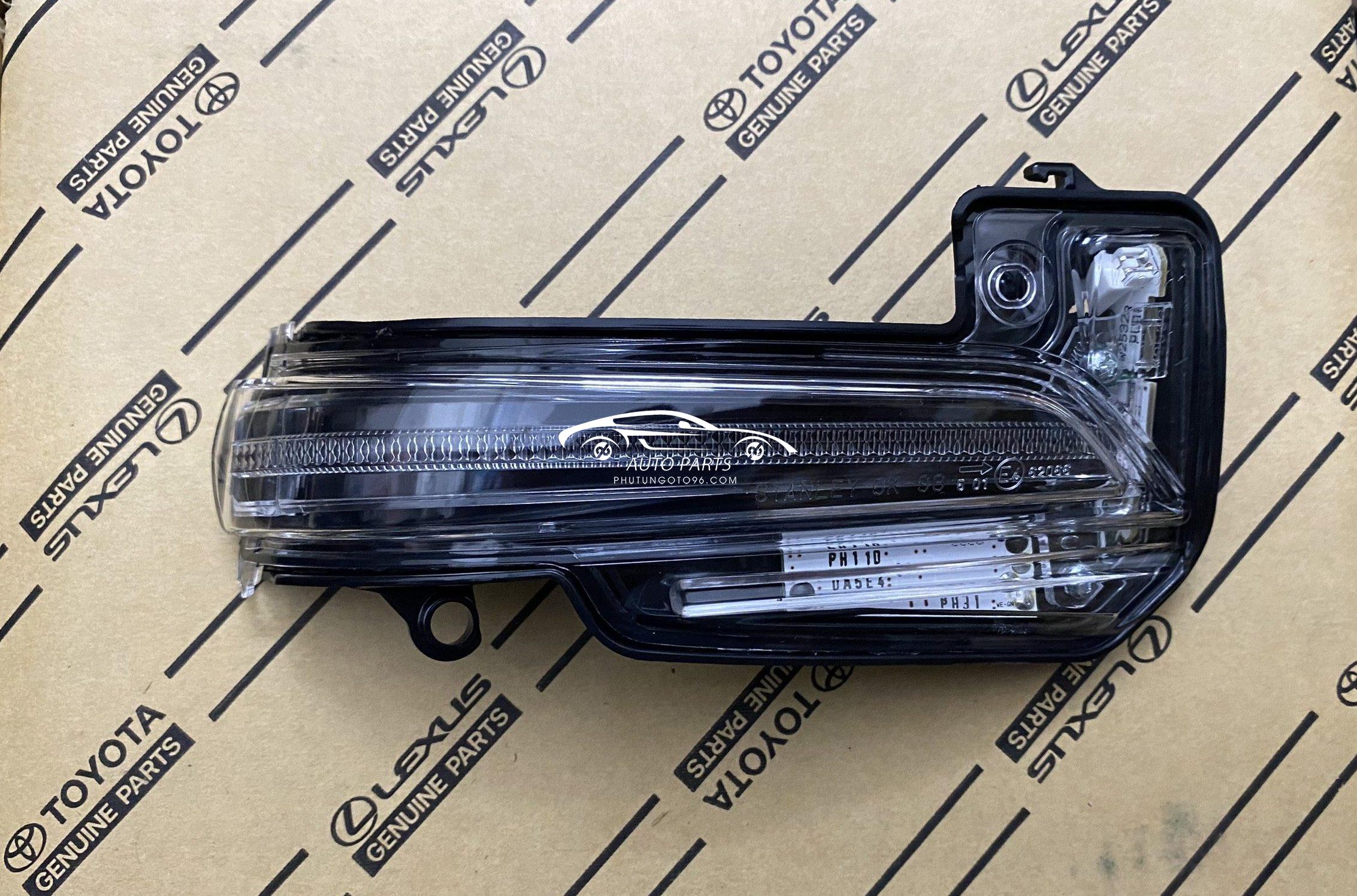 81730-0K090 Đèn xi nhan gương Innova 2020 - Fortuner 2019 RH