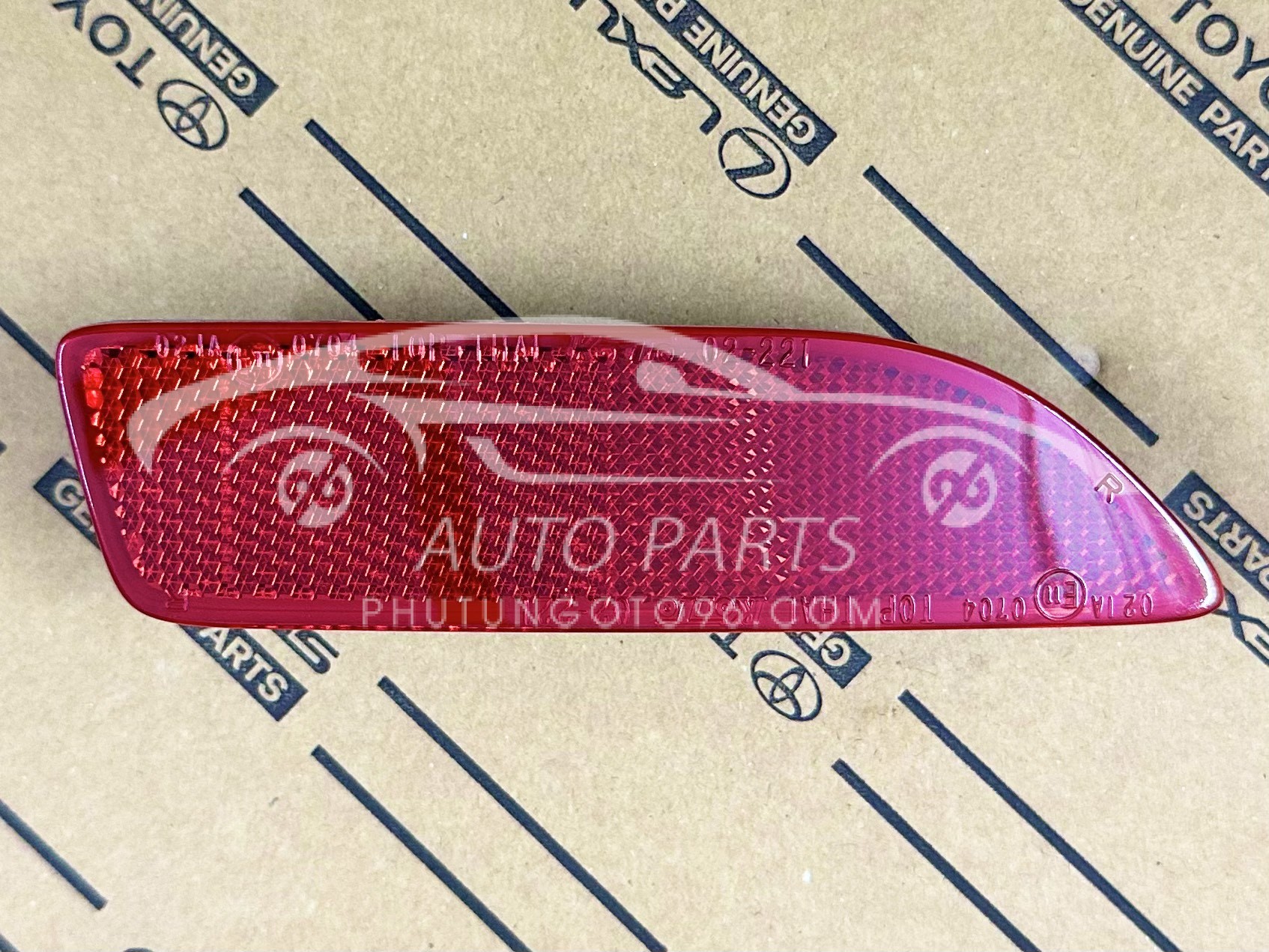 81910-02230 Phản quang ba đờ xốc sau Altis 2010-2013 RH