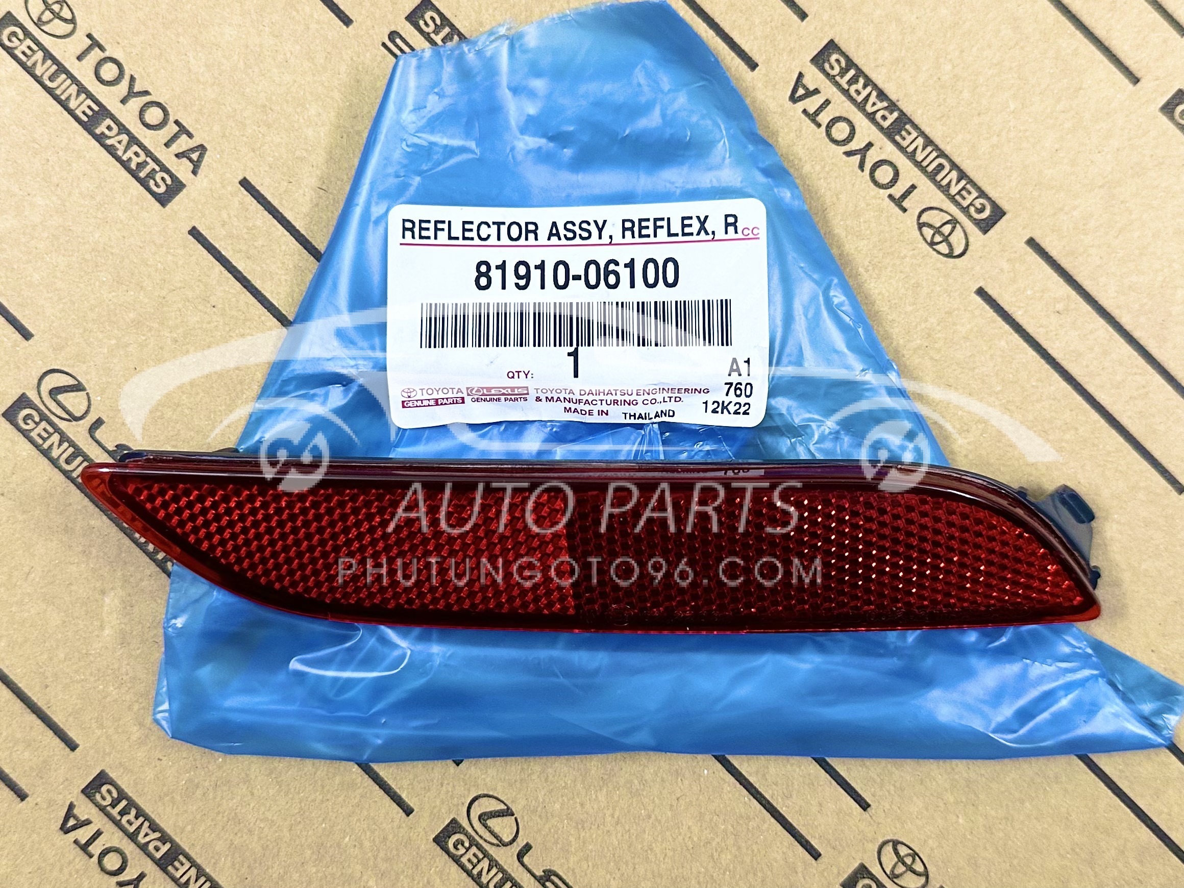 81910-06100 Đèn phản quang ba đờ xốc sau Camry 2019 - 2021 RH