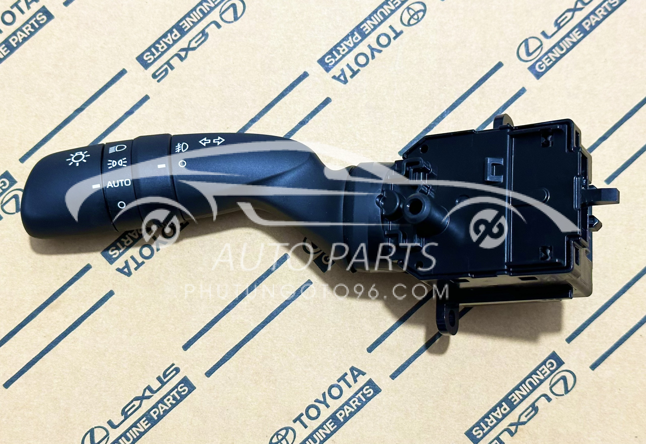 84329-06120 Công tắc facos Altis 2019