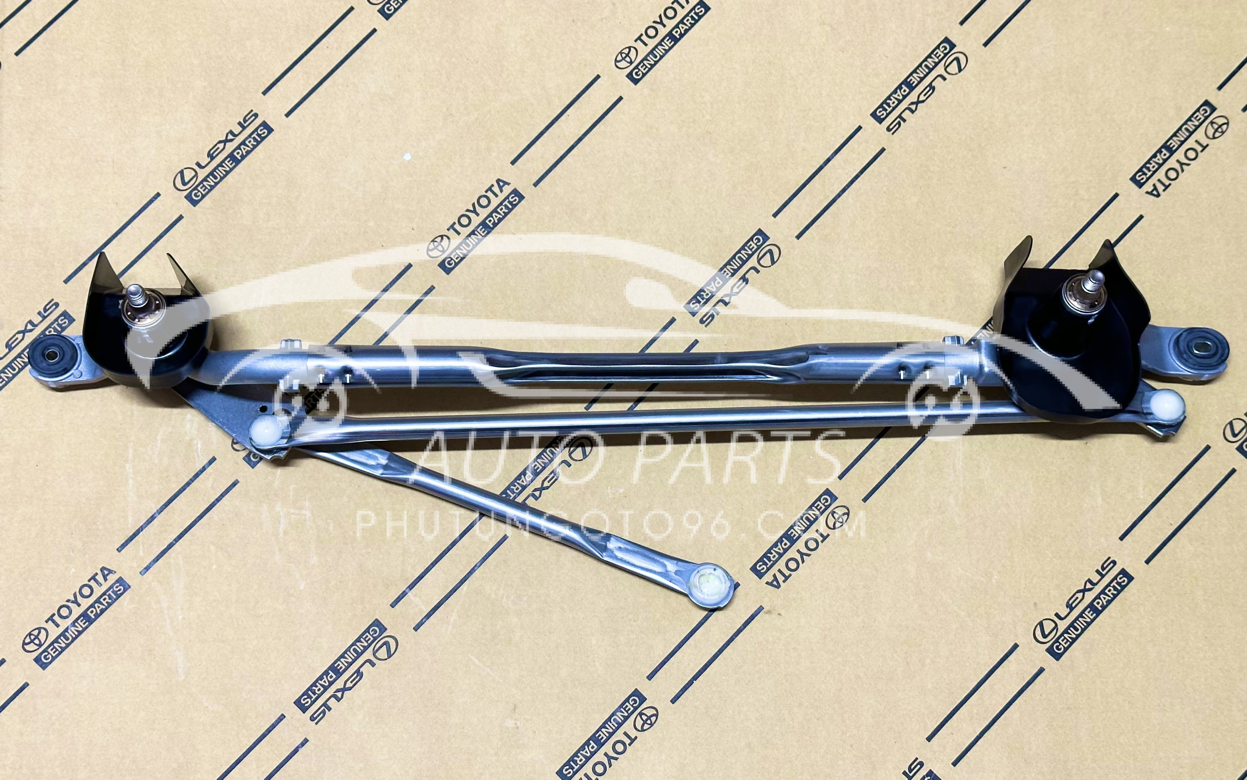 85150-0K240 Giằng gạt mưa trước Fortuner 2017