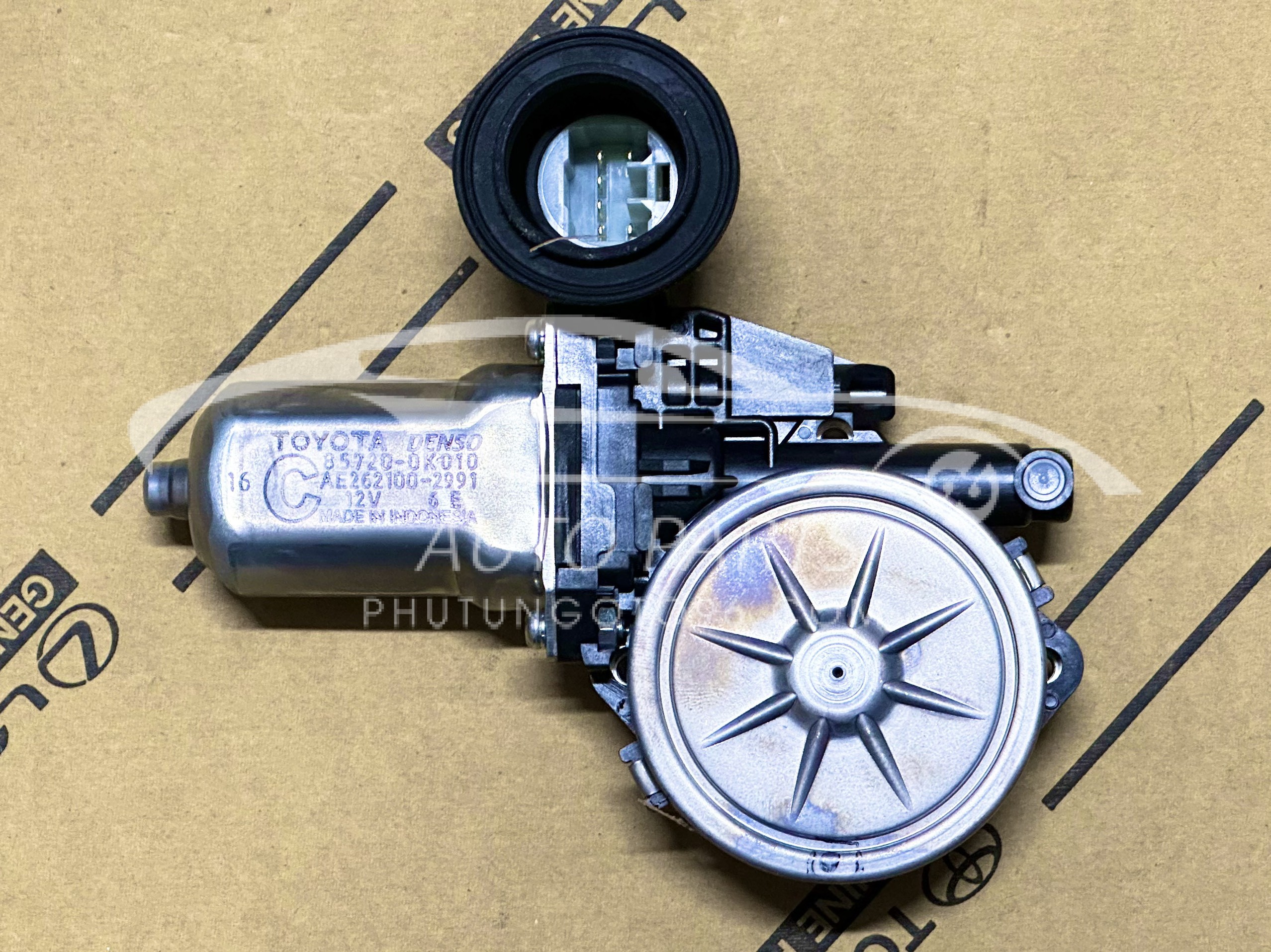 85720-0K010 Mô tơ lên kính cửa trước Innova - Fortuner - Hilux LH