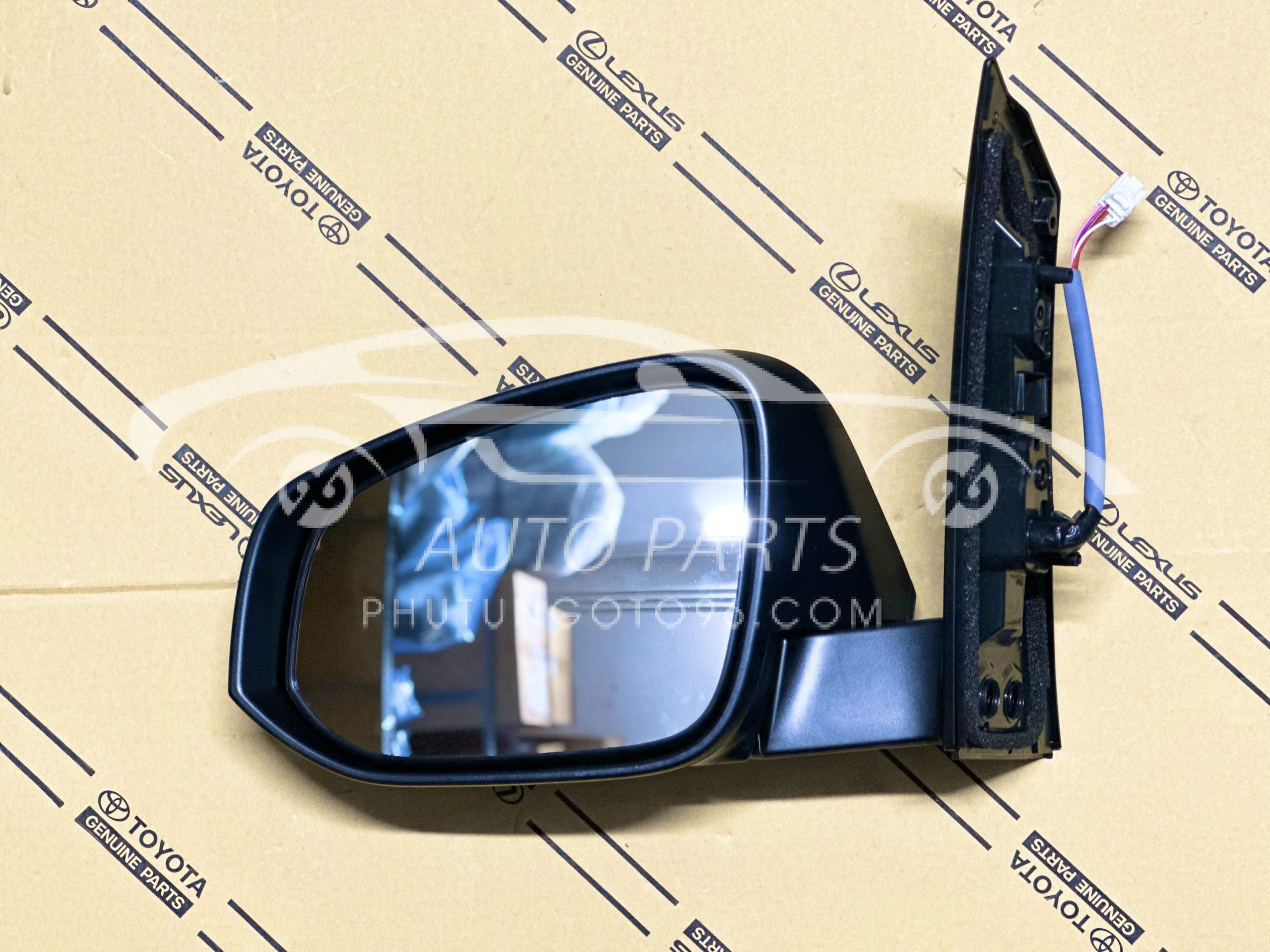 87940-0KA31 Gương chiếu hậu Innova 2017 LH (gập cơ, chưa kèm ốp gương)