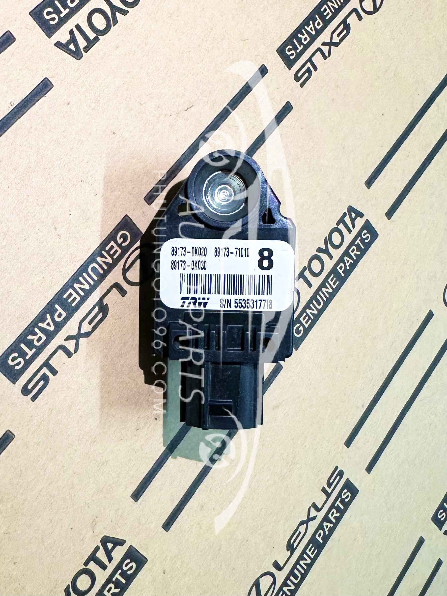 89173-09550 Cảm biến túi khí đầu xe Innova, Fortuner